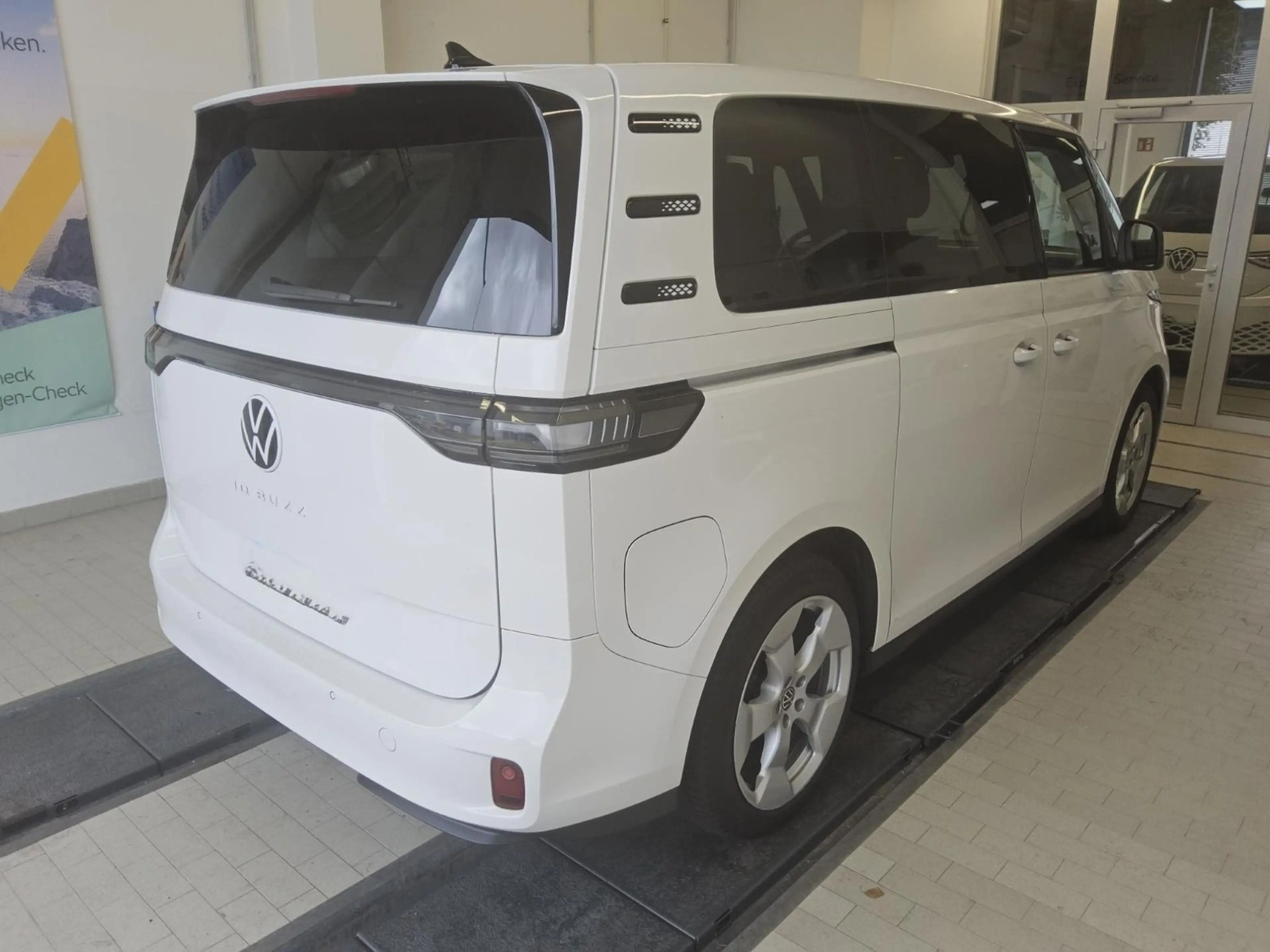 Volkswagen ID. Buzz ID.Buzz Pro KR (HV-Batterie 79 kWh)*Car2Car*SHZ* — photo 4