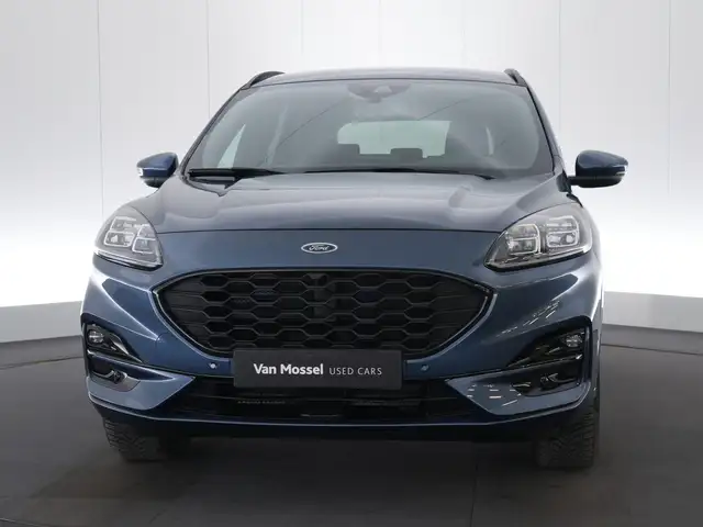 Ford Kuga view 3