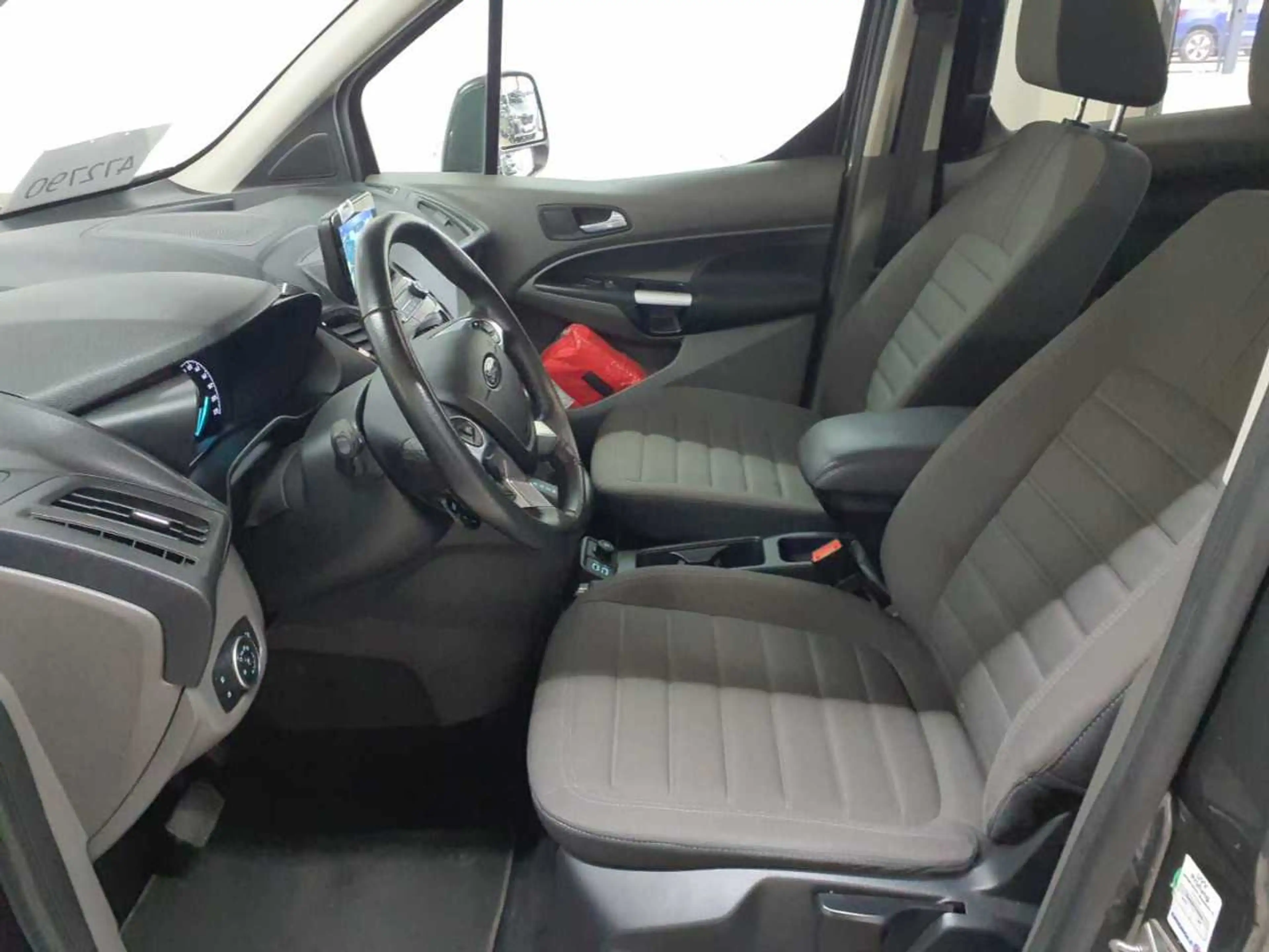 Ford Tourneo Connect Grand Tourneo Connect 1.5 EB Aut. Titanium — photo 8