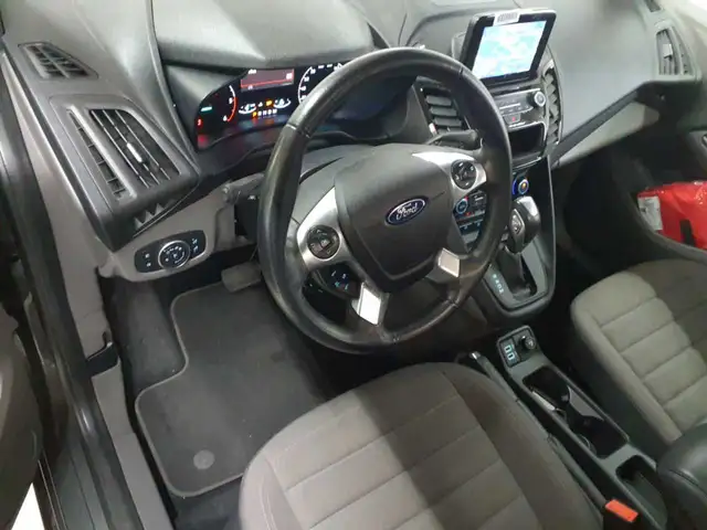 Ford Tourneo Connect view 9