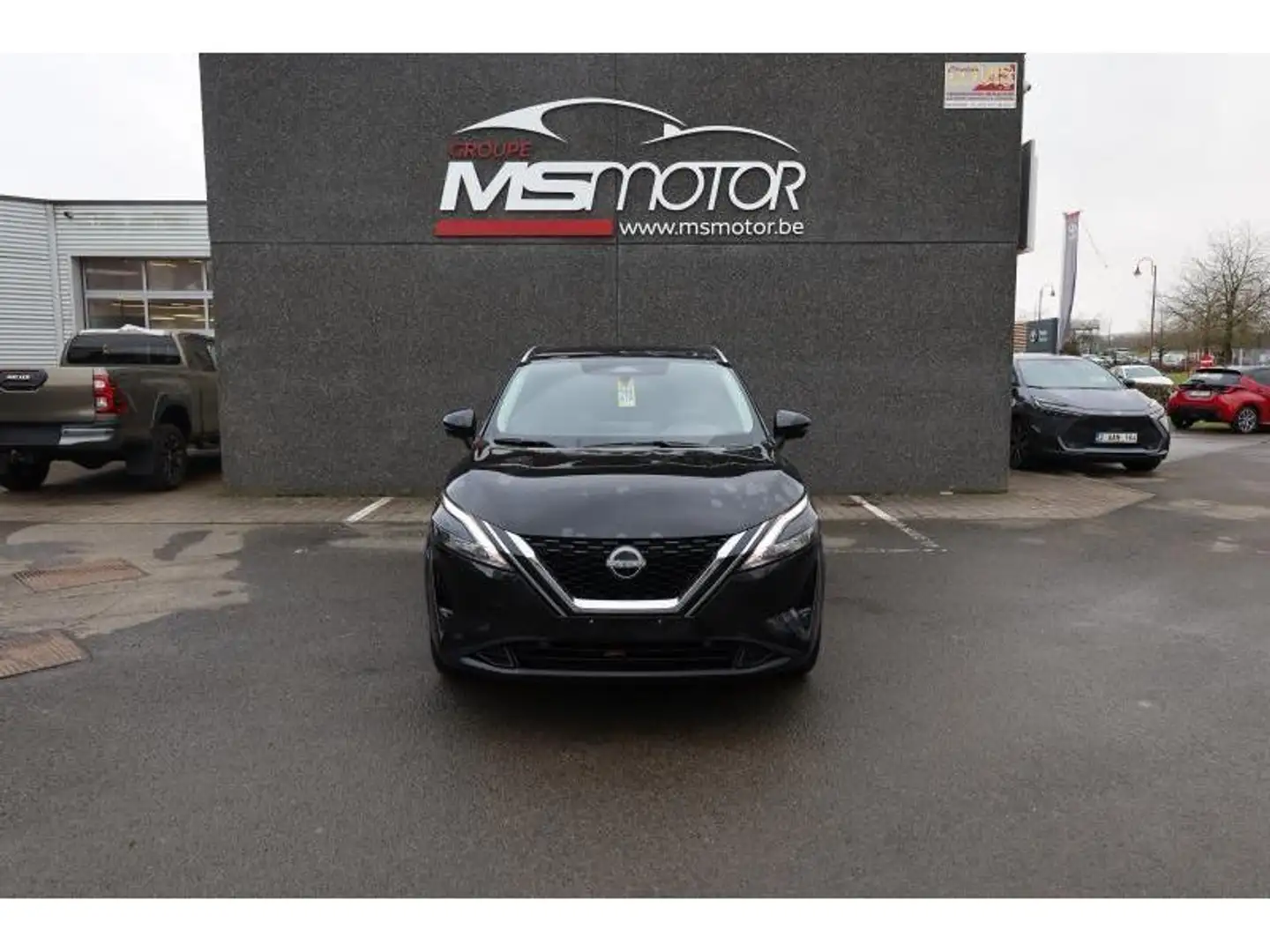 Nissan Qashqai Mild-Hybrid 140 N-CONNECTA 2WD Zwart - 2