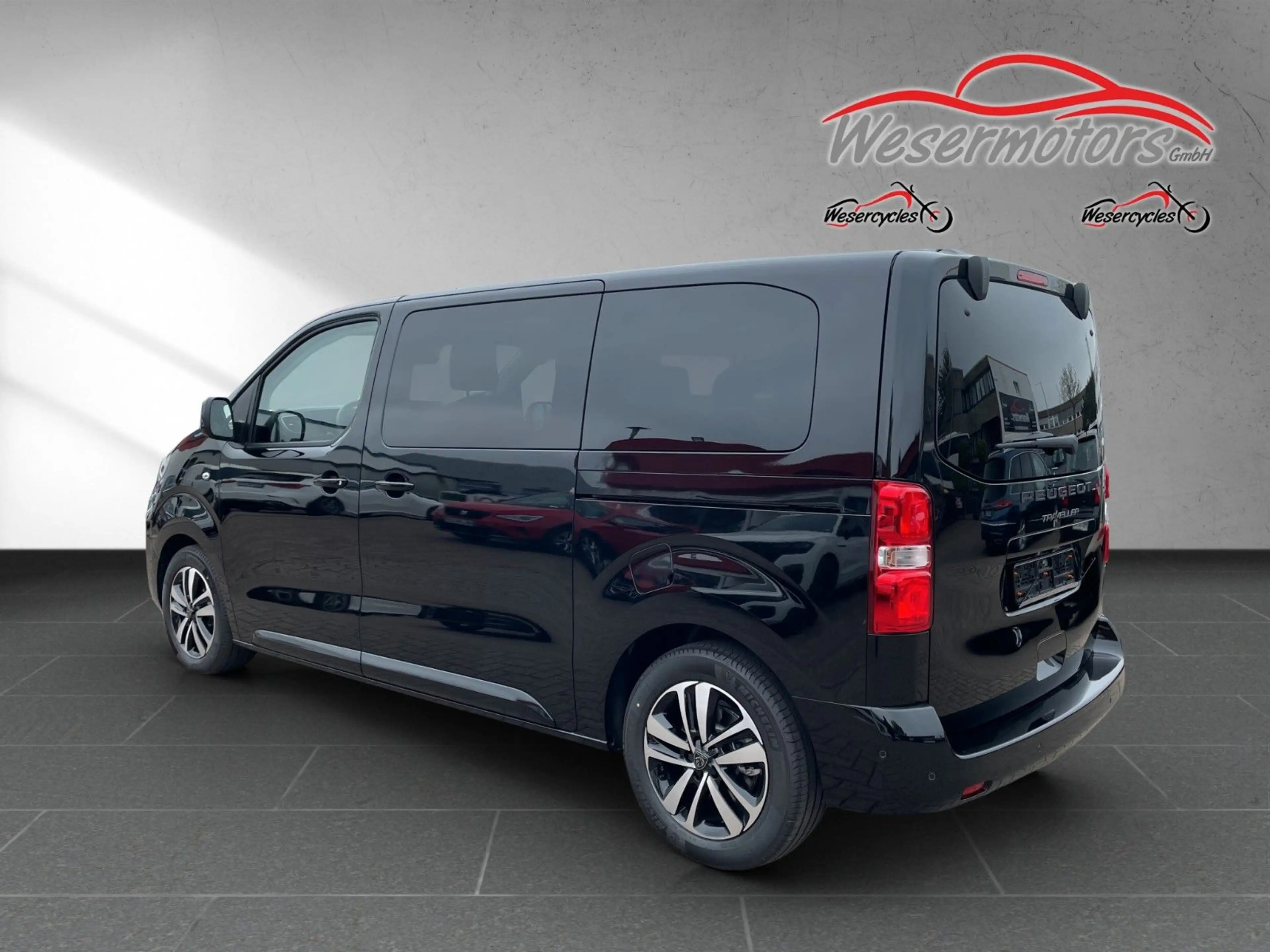 Peugeot Traveller Allure L2 / Panoramadach / AHK — photo 3