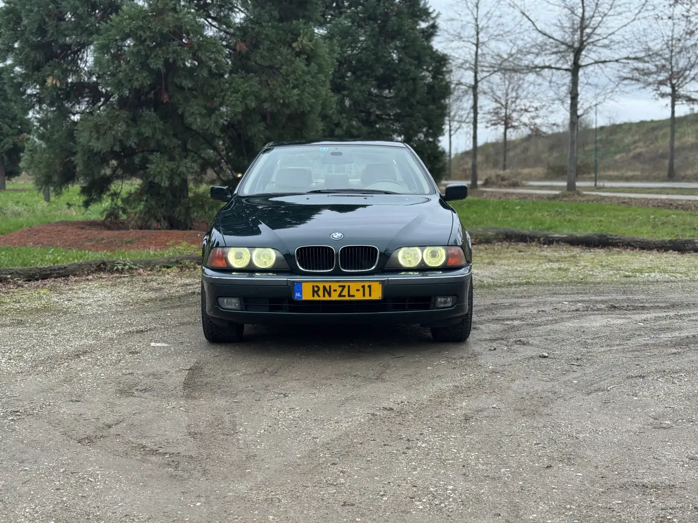BMW 528 528i - 2