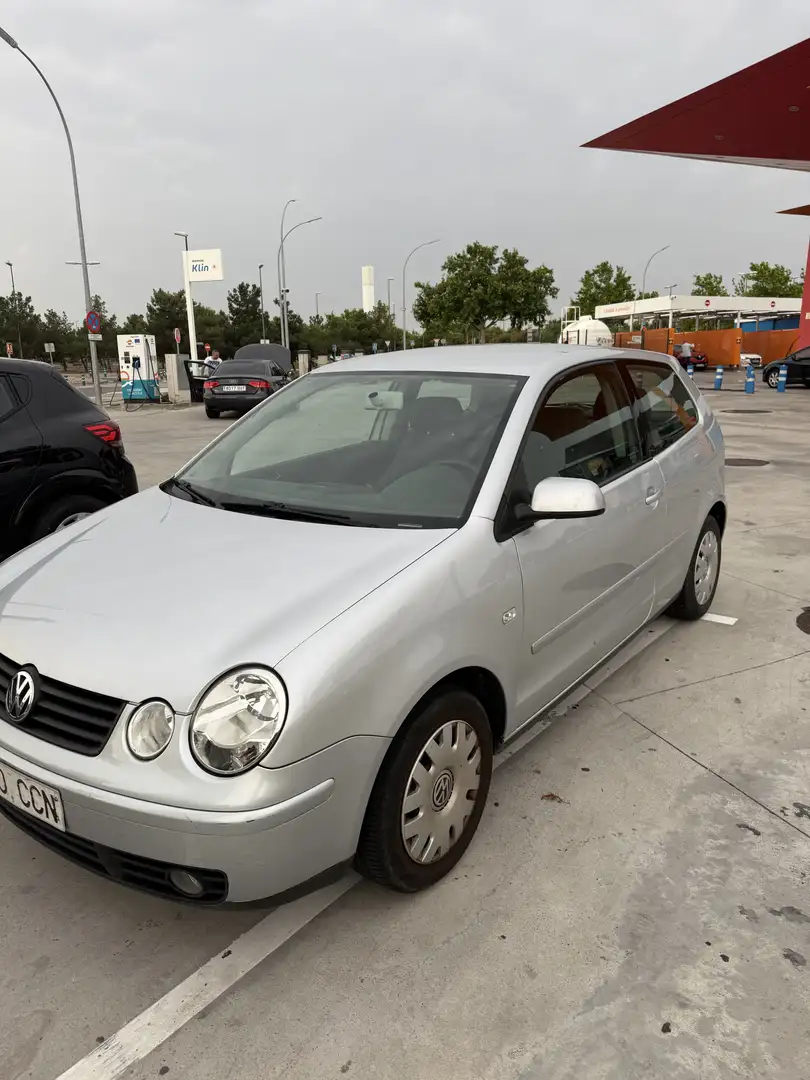 Volkswagen Polo 1.4 FSI Highline 85 - 1