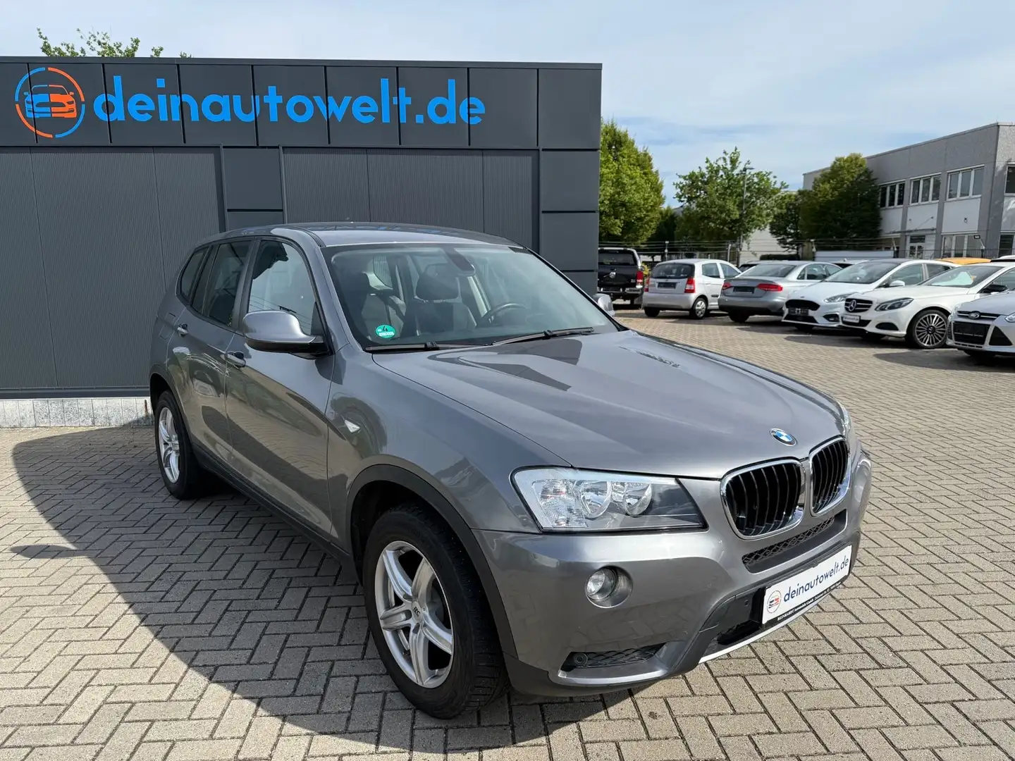 BMW X3 Baureihe xDrive 20 d*Kamera* 1.Hand Grau - 1
