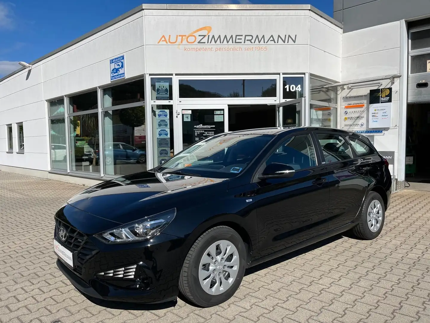 Hyundai i30 cw DAB RF-Kamera Sitzheiz. Apple CP Android Schwarz - 1