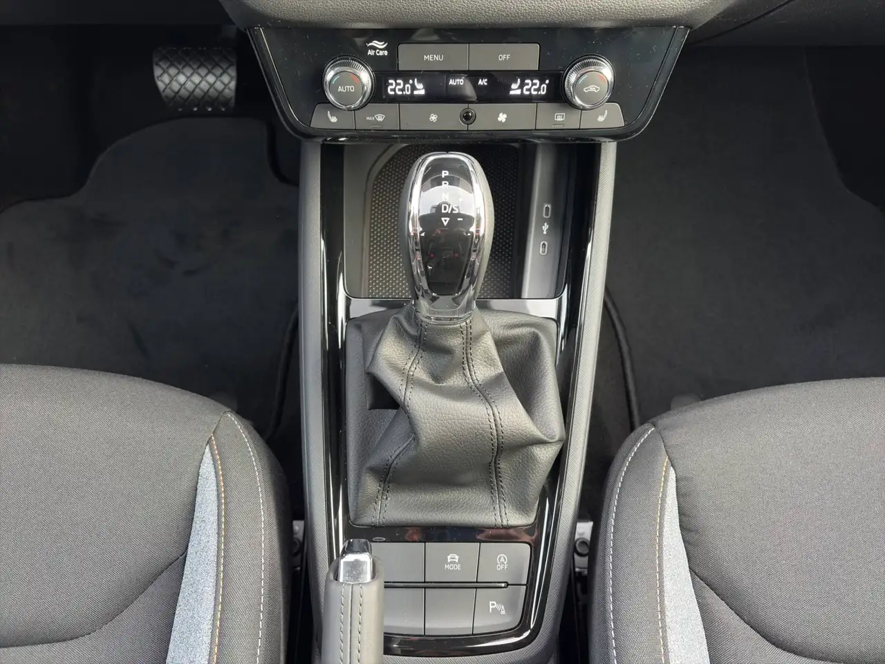Skoda Kamiq 1.0TSI DSG SELECTION+AHK+RFK+KESSY+LENKRADH., миниатюра 14