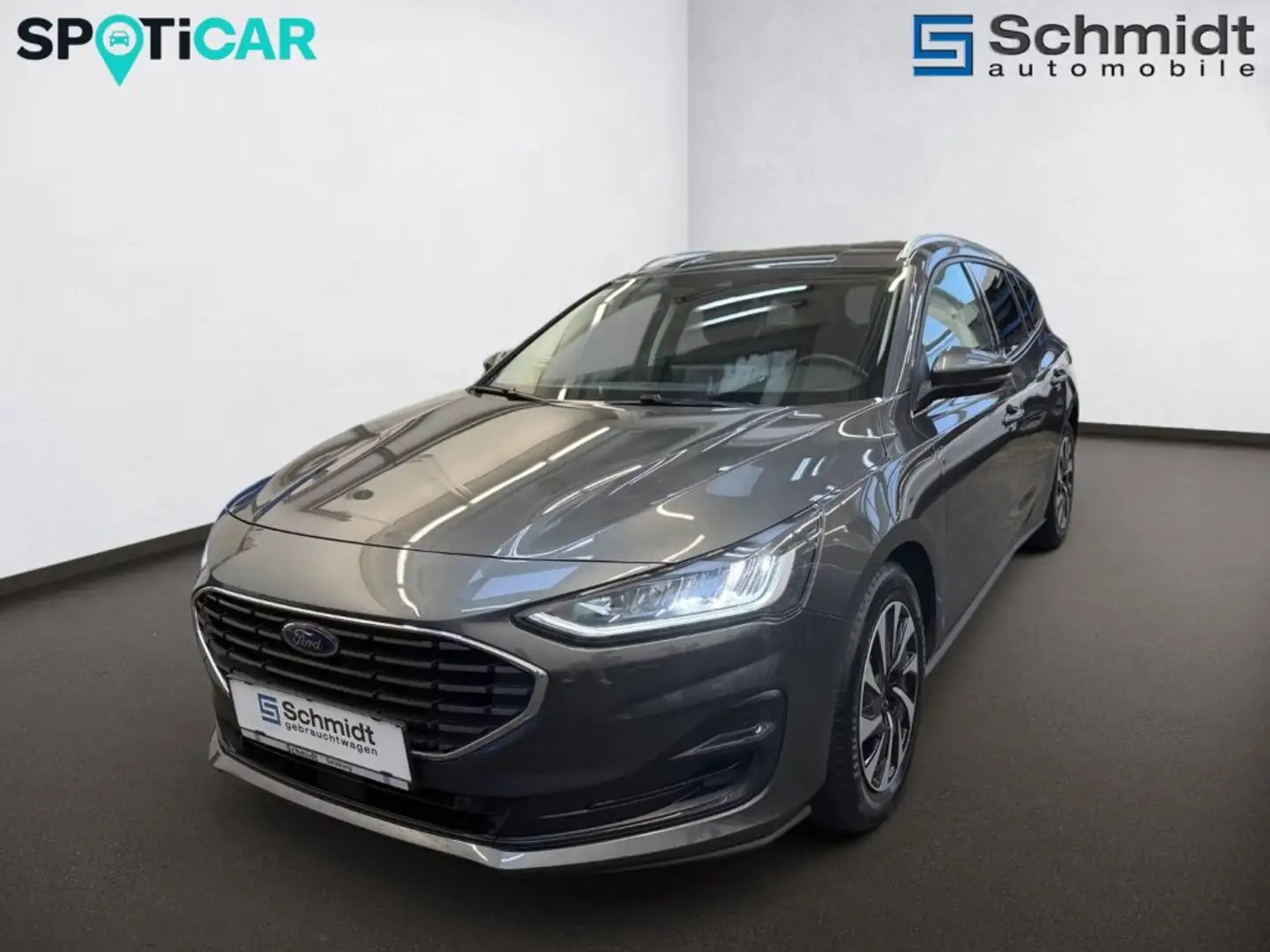 Ford Focus Turnier 1,5 EcoBlue Titanium Aut. Grau - 2