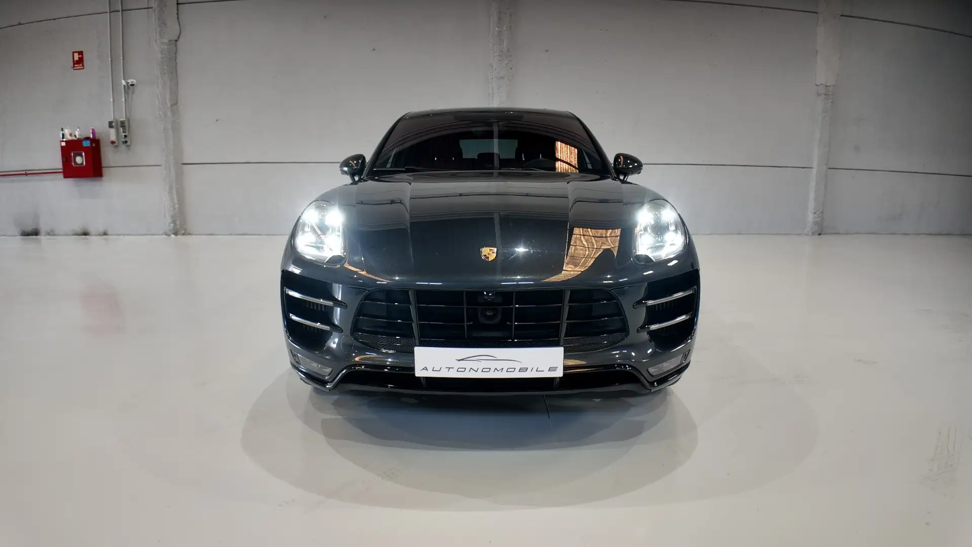 Porsche Macan Turbo Aut. Gris - 2