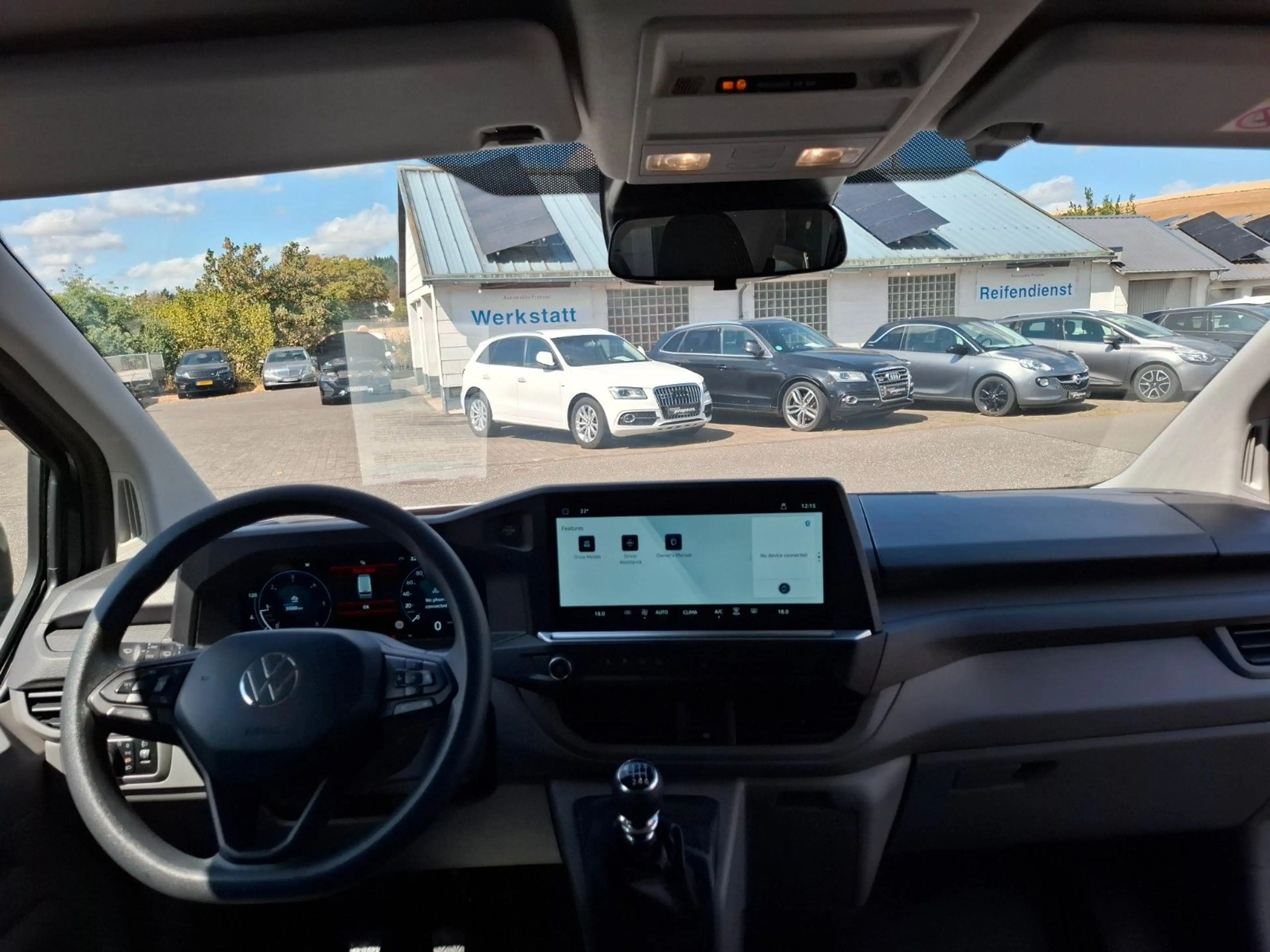 Volkswagen T7 Caravelle 2.0 TDI APP KAMERA LED KLIMA — photo 14