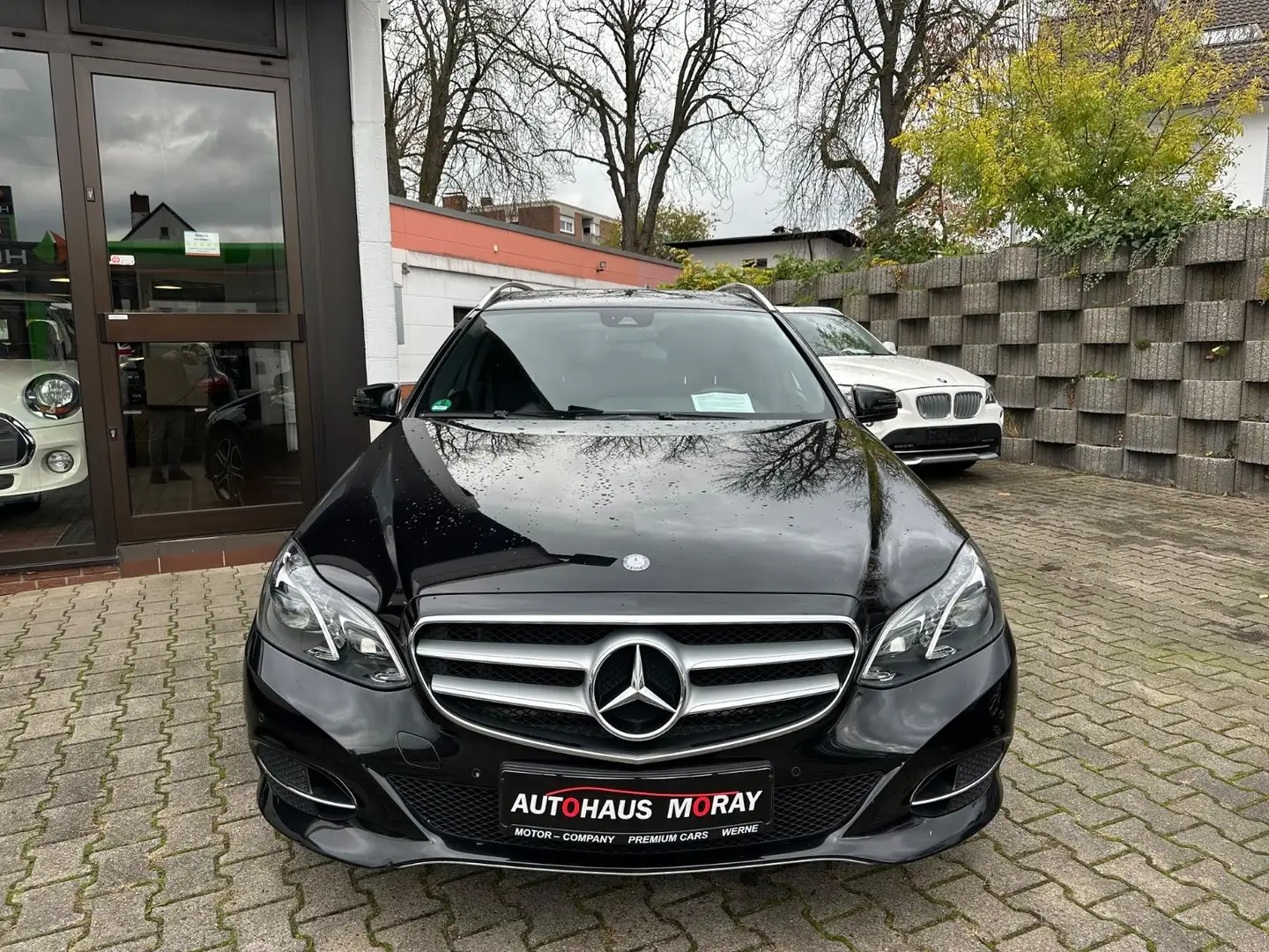 Mercedes-Benz E 220 CDI T BlueEfficiency Elegance, AHK Noir - 2