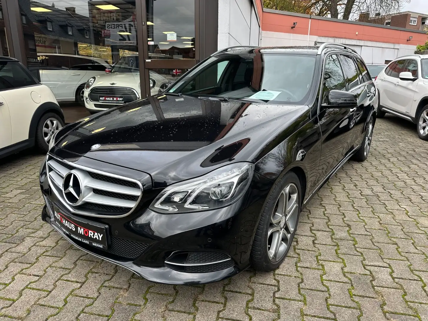Mercedes-Benz E 220 CDI T BlueEfficiency Elegance, AHK Noir - 1