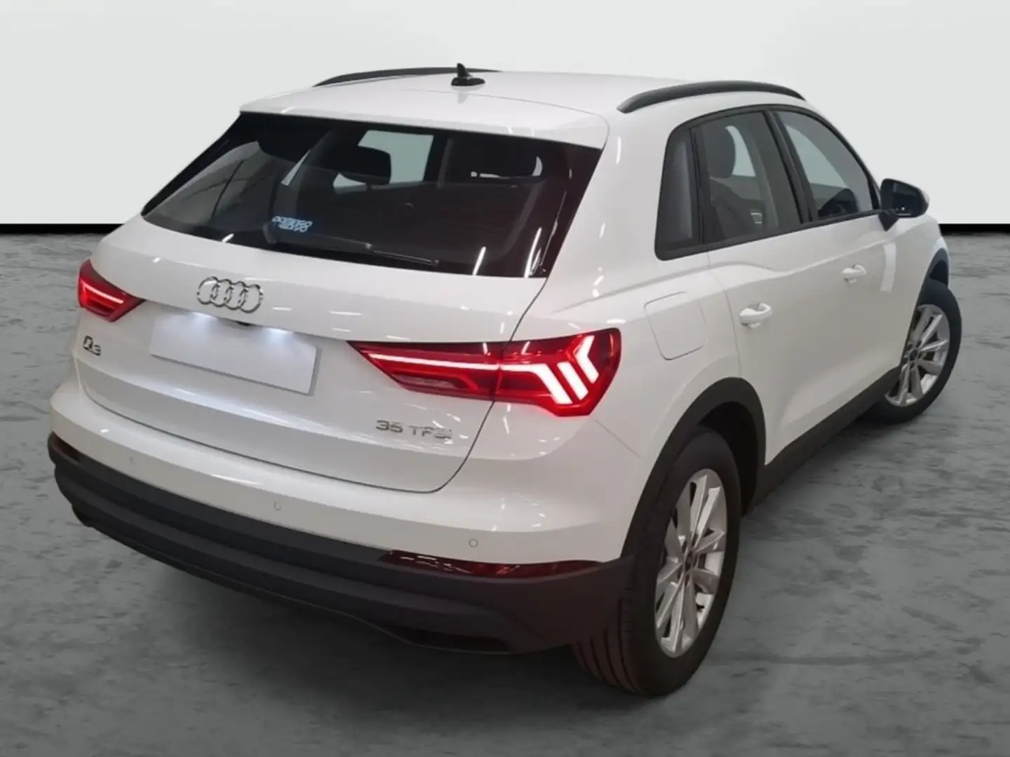 Audi Q3 Edition 35 TFSI 110 kW (150 CV) Amarillo - 2