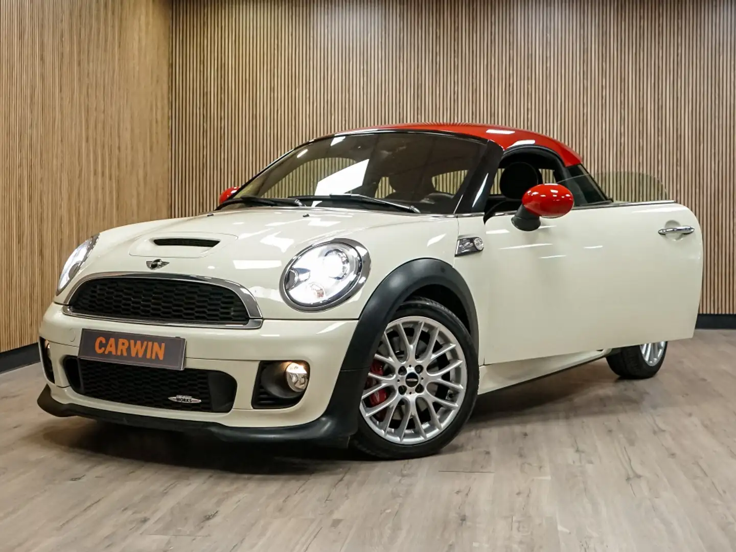 MINI John Cooper Works Coupé Beige - 1