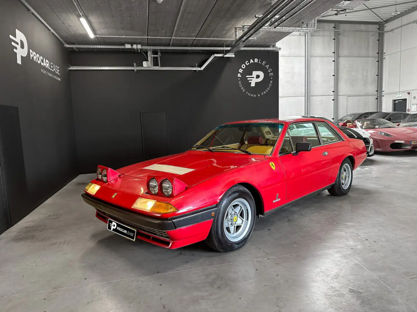 Ferrari 400 GT V12 Coupé Automatic/carburators/New Engine Червоний - 1