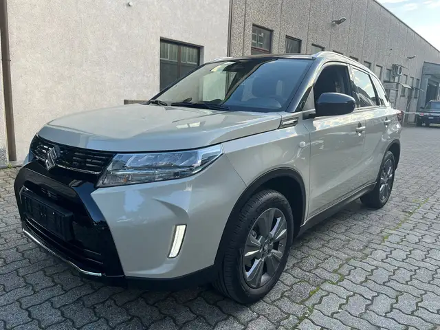 Suzuki Vitara NUOVO MODELLO Cool+ 4wd 110cv SCONTO 7000€