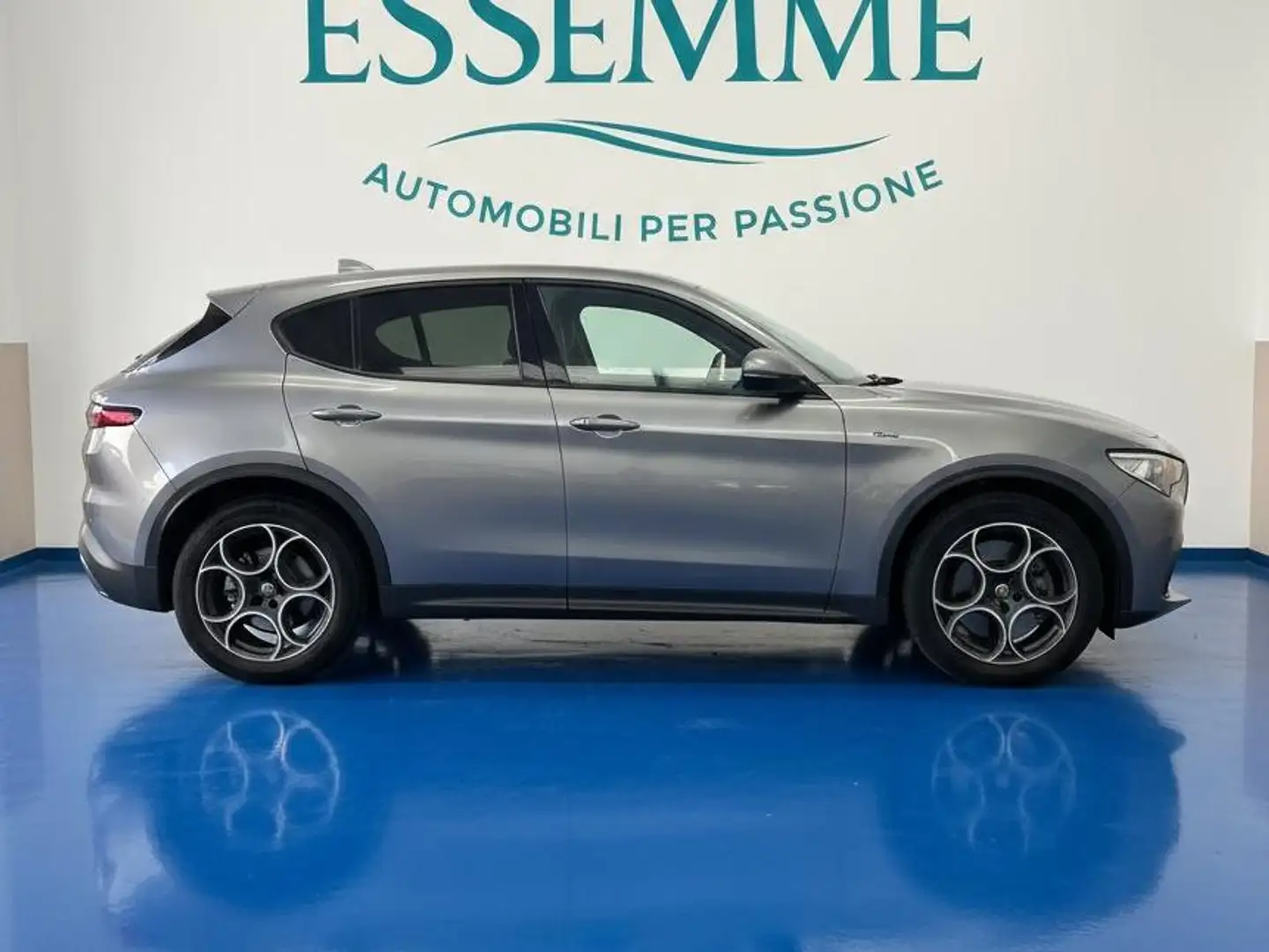 Alfa Romeo Stelvio Stelvio 2020 2.2 t Sprint Q4 190cv auto Grijs - 2