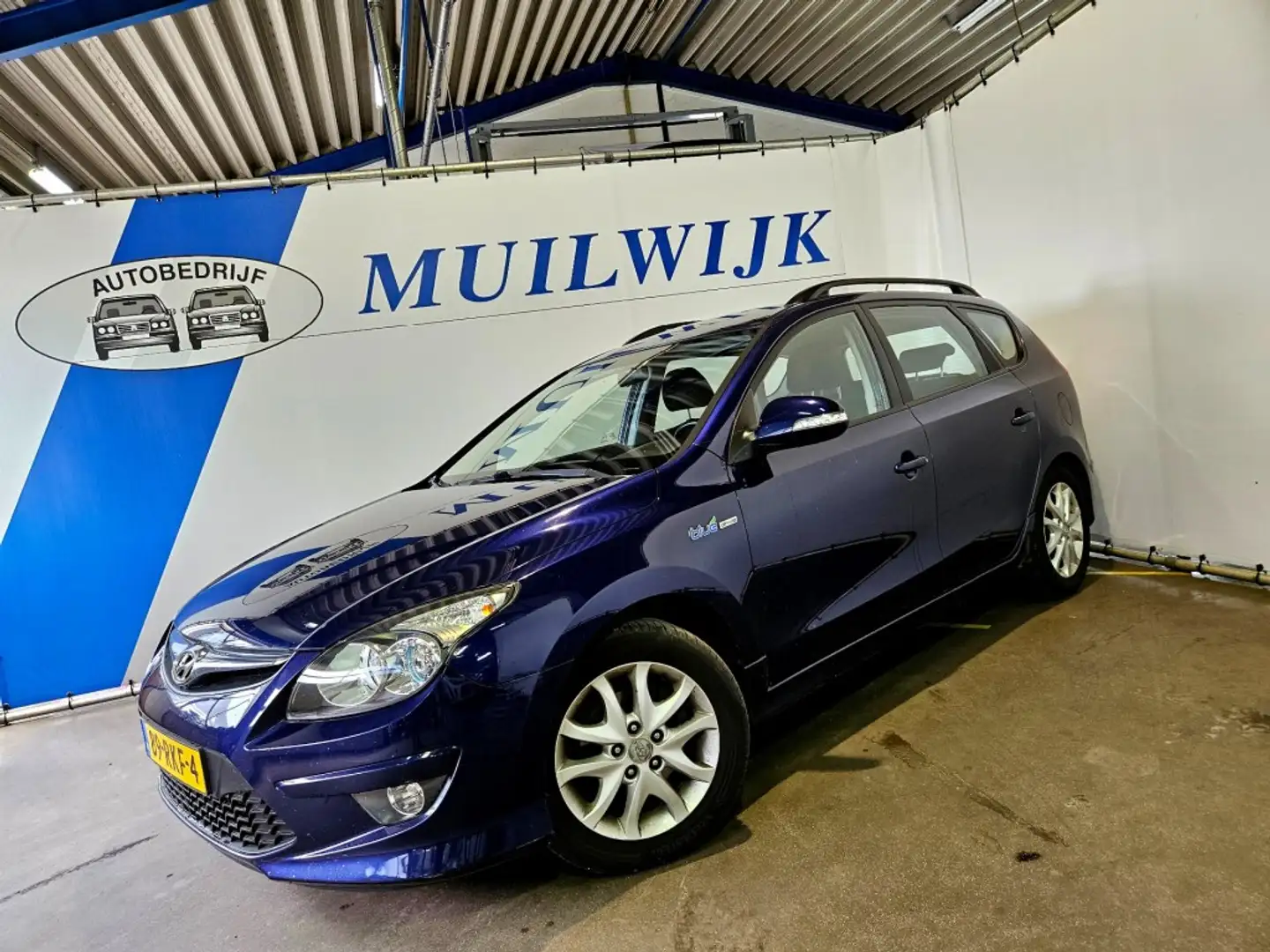 Hyundai i30 1.6I I-MOTION / Trekhaak / NL Auto Blauw - 1