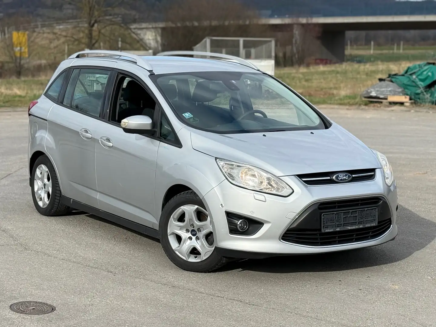 Ford Grand C-Max 1.6 TDCi 7 Sitzer | EUR5 | AHK | TÜV 06/2027 Gris - 1