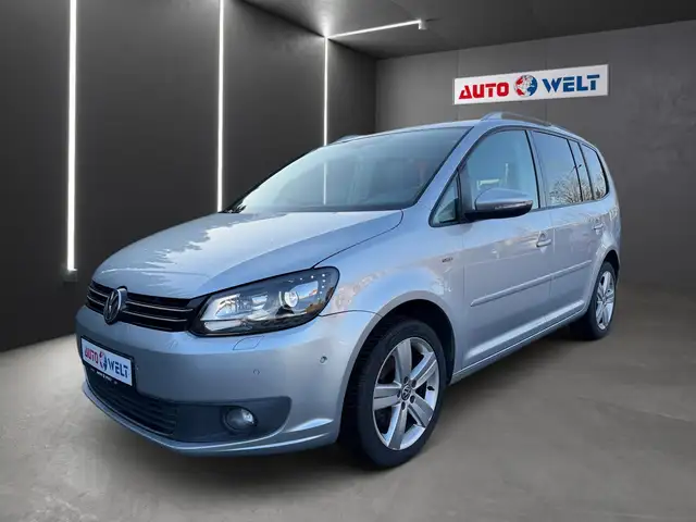 Volkswagen Touran 2.0 TDI Life BMT Bi-Xenon Navi AHK PDC