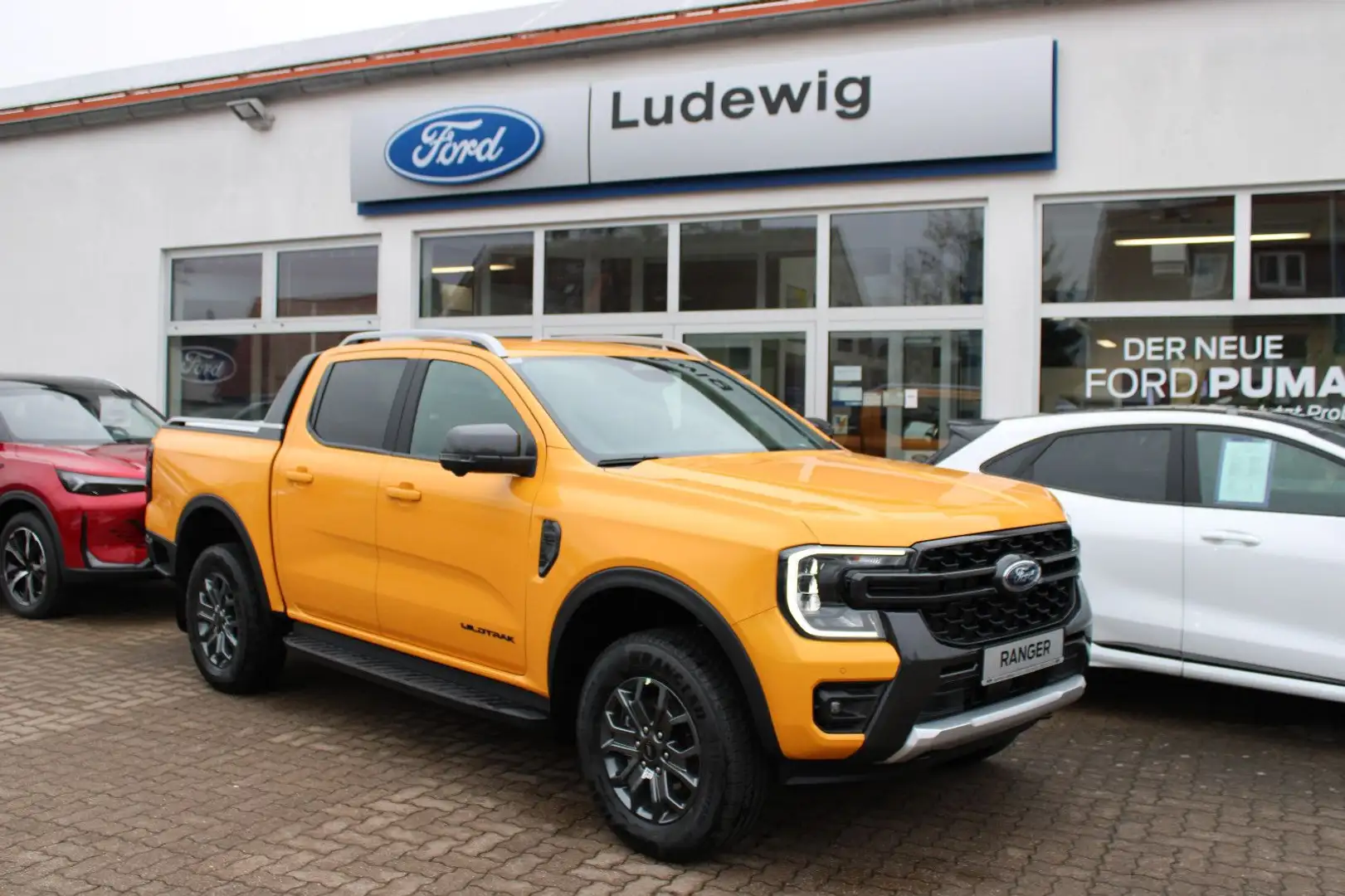 Ford Ranger Wildtrak 4WD AHK El. Rollo B&O Orange - 1