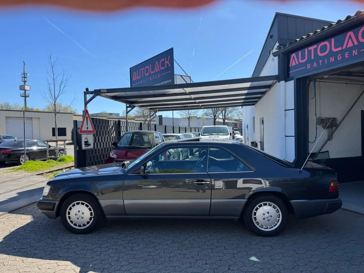 Mercedes-Benz 300 CE -24 300 *Vollleder*Tempomat*Top* Negro - 2