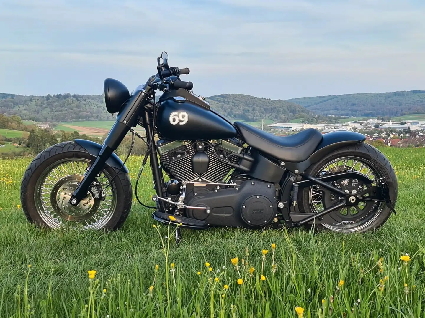 Harley-Davidson Fat Boy S 110 - Umbau - schwarz-tief-breit-dt. Noir - 2