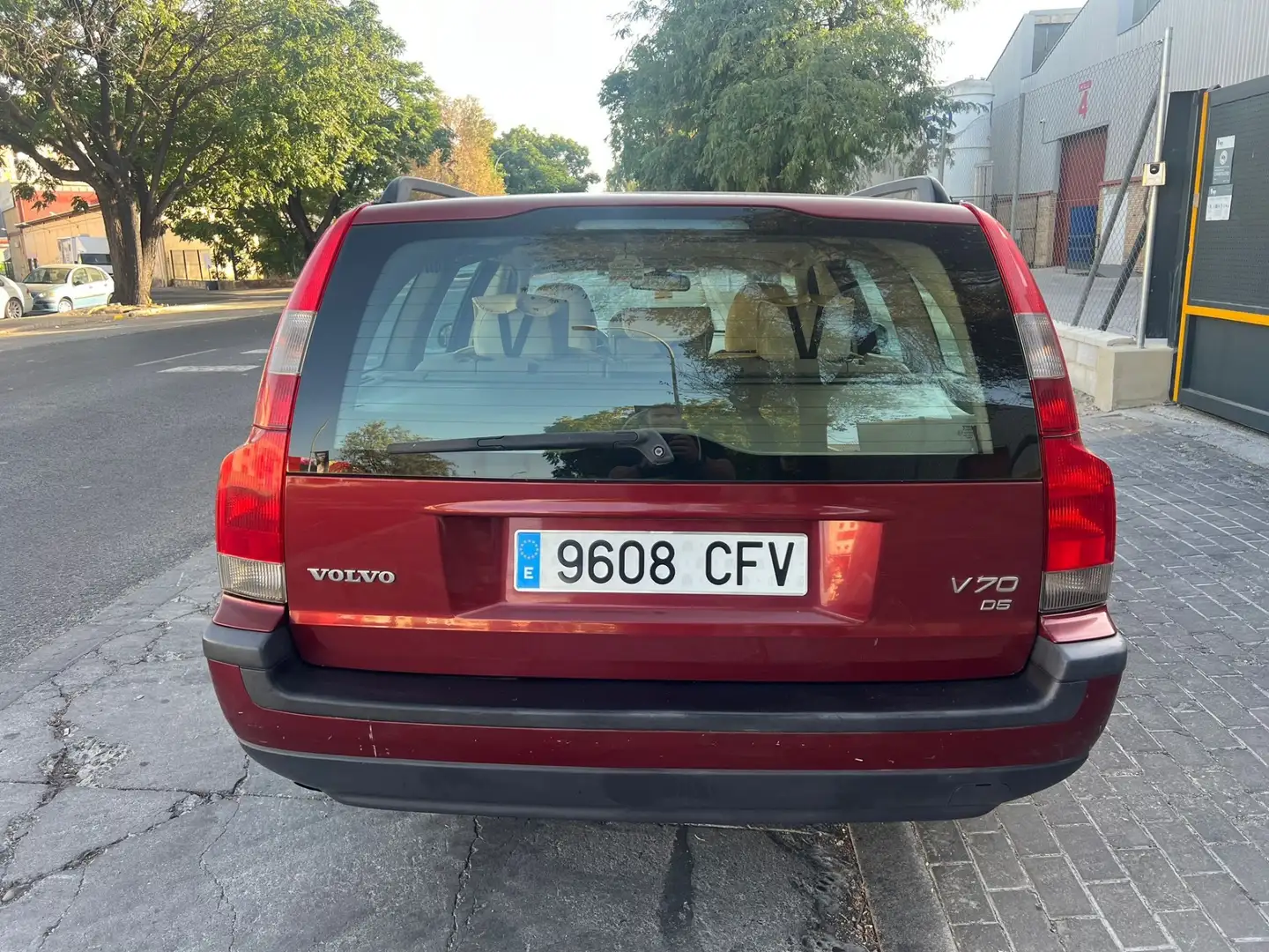 Volvo V70 D5 - 1