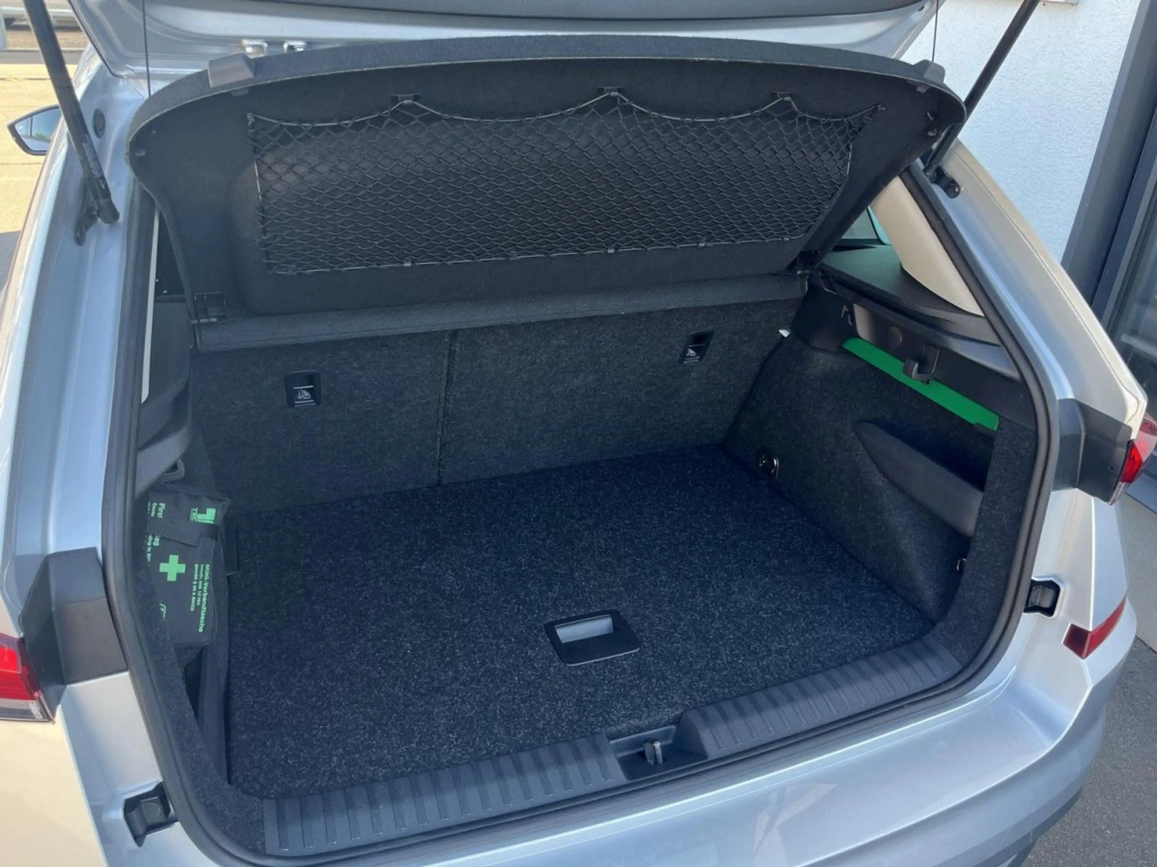 Skoda Kamiq Ambition Tour 1,5 TSI DSG PDC SmartLink GRA — photo 14