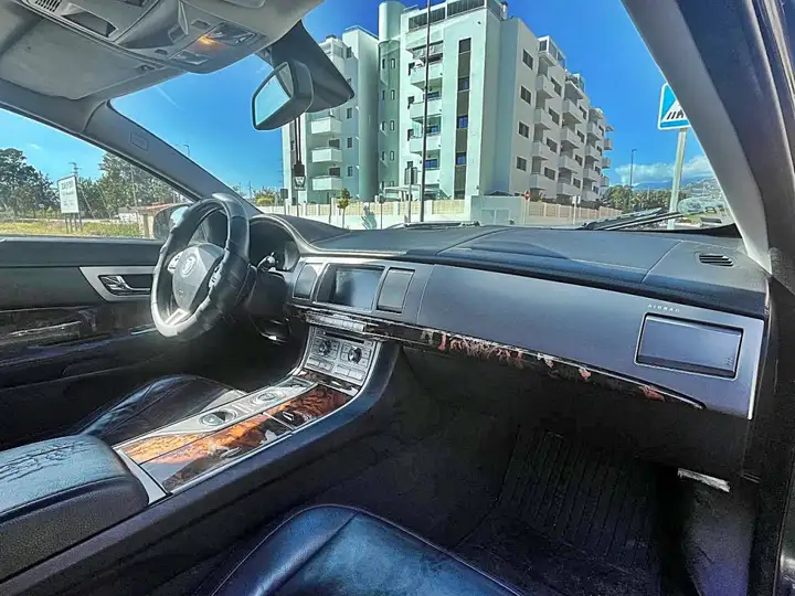 Jaguar XF 2.7D V6 Premium Luxury 2009, foto 10