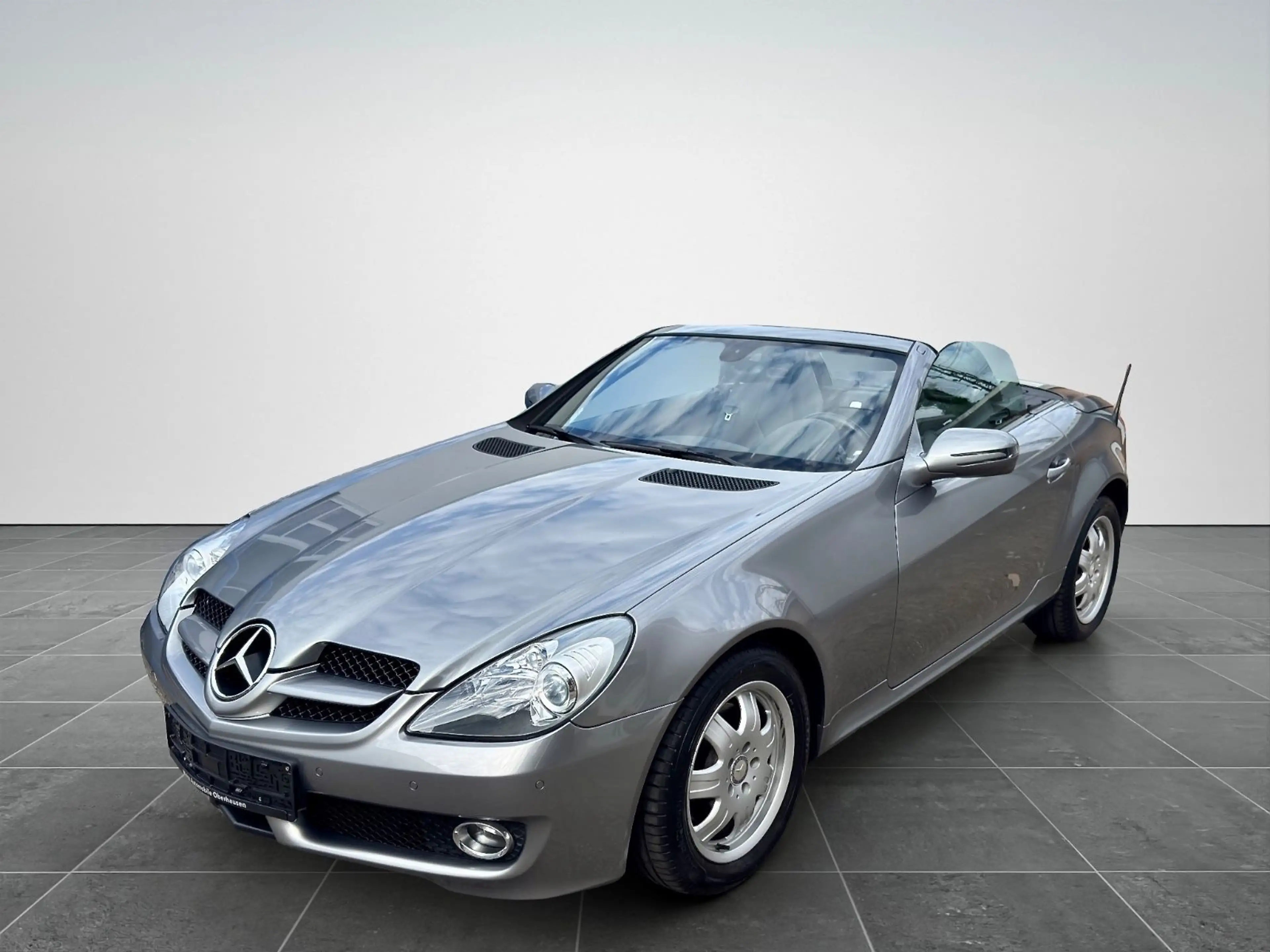 Mercedes-Benz SLK 200 Kompressor*LEDER*PDC*SHZ*AIRSCARF