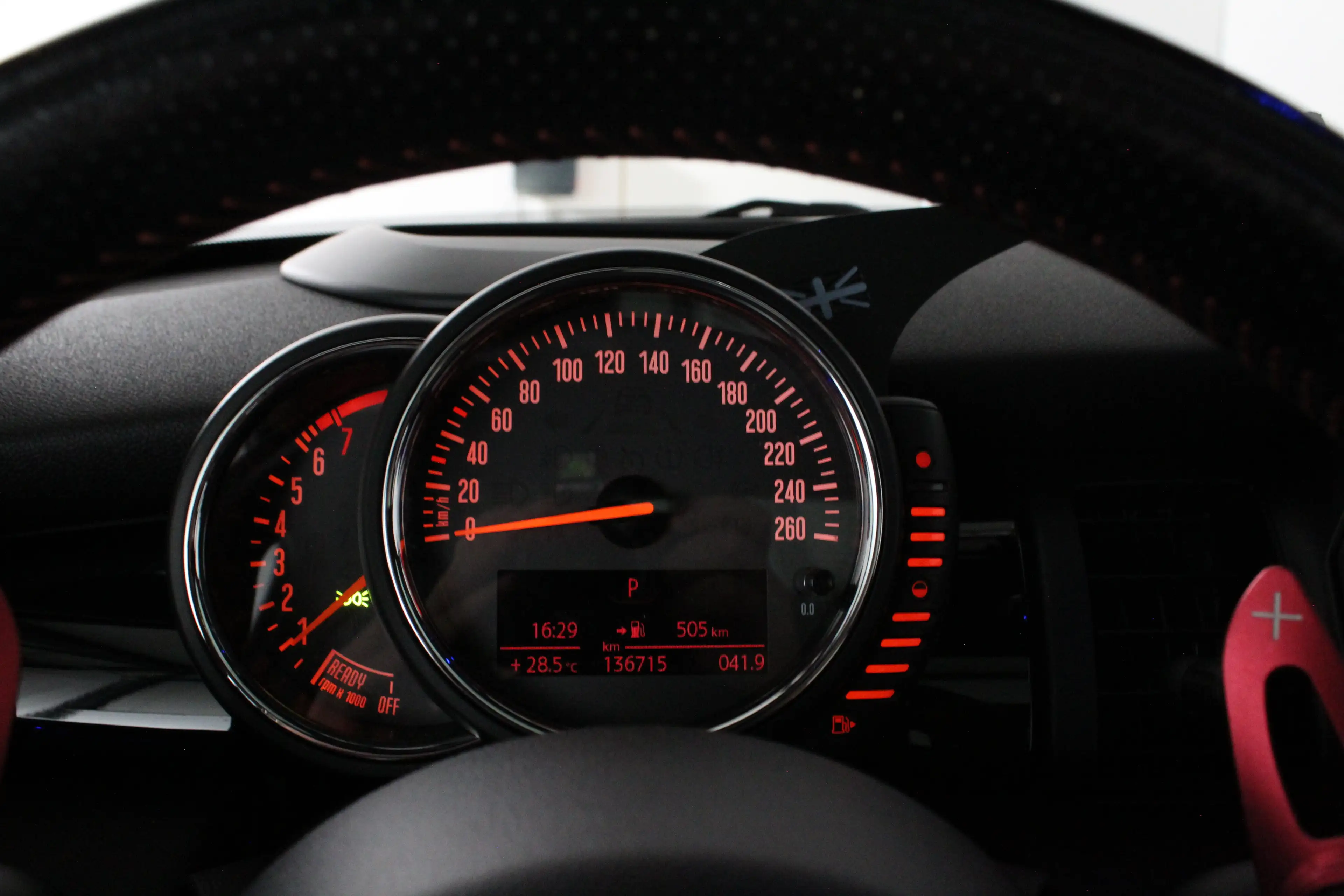 MINI Cooper S 2.0 Chili Serious Business  Head-up/Pano.schuif/H — photo 23