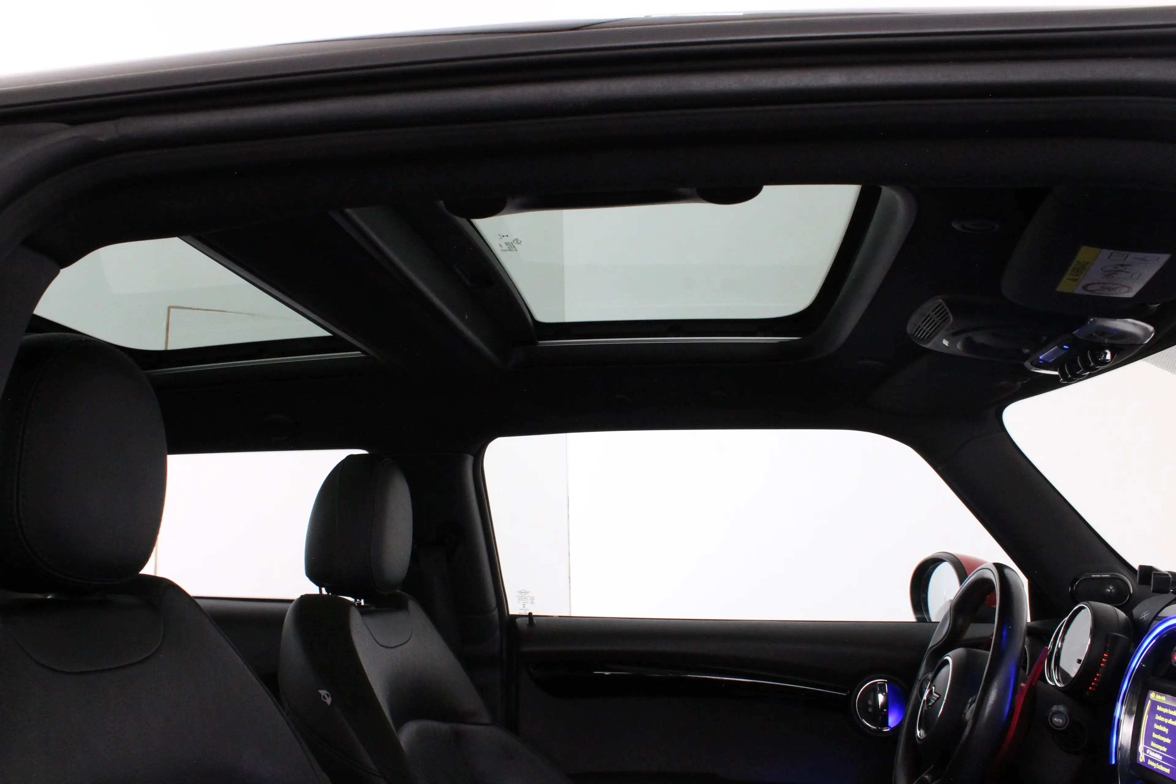 MINI Cooper S 2.0 Chili Serious Business  Head-up/Pano.schuif/H — photo 6