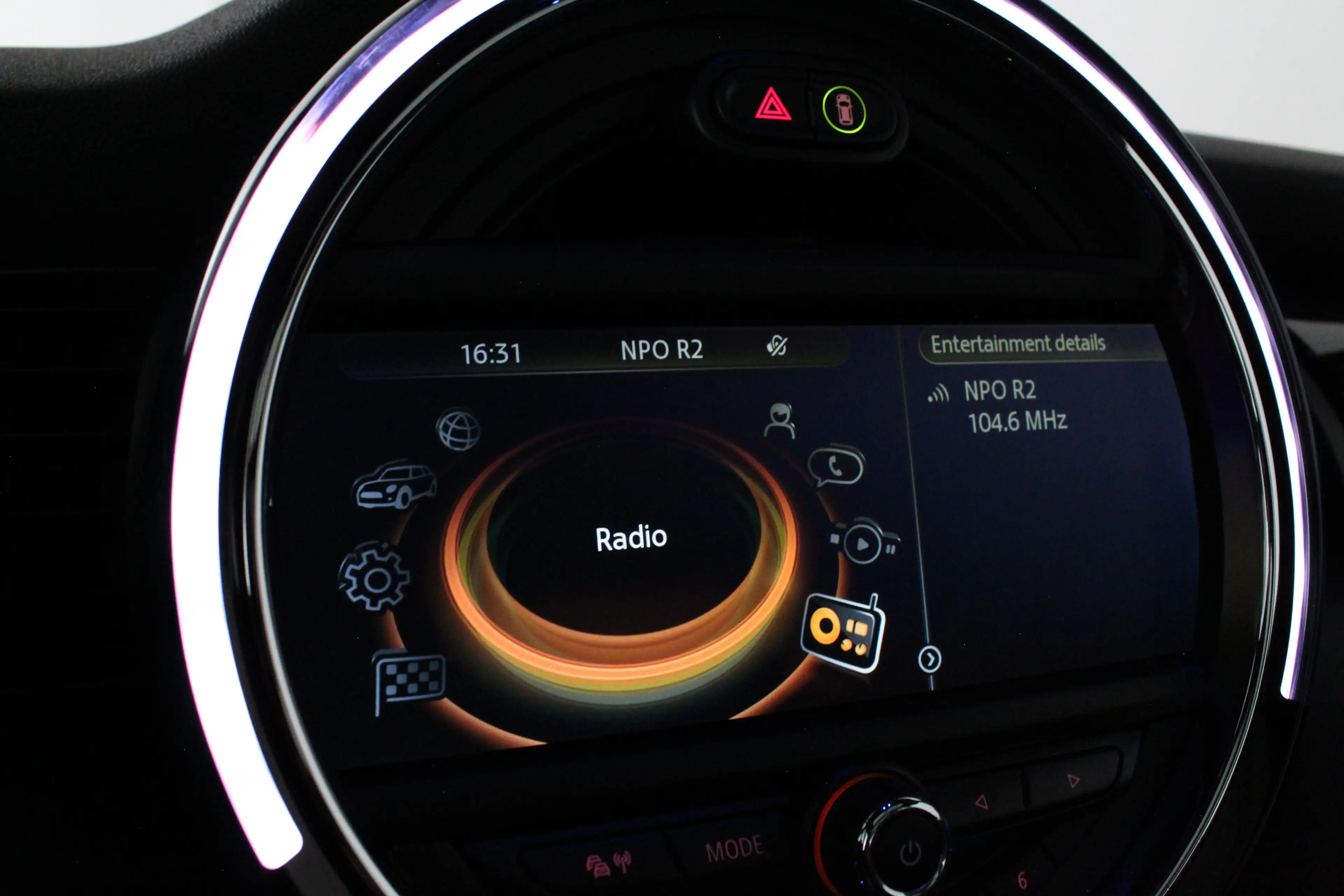 MINI Cooper S 2.0 Chili Serious Business  Head-up/Pano.schuif/H — photo 25