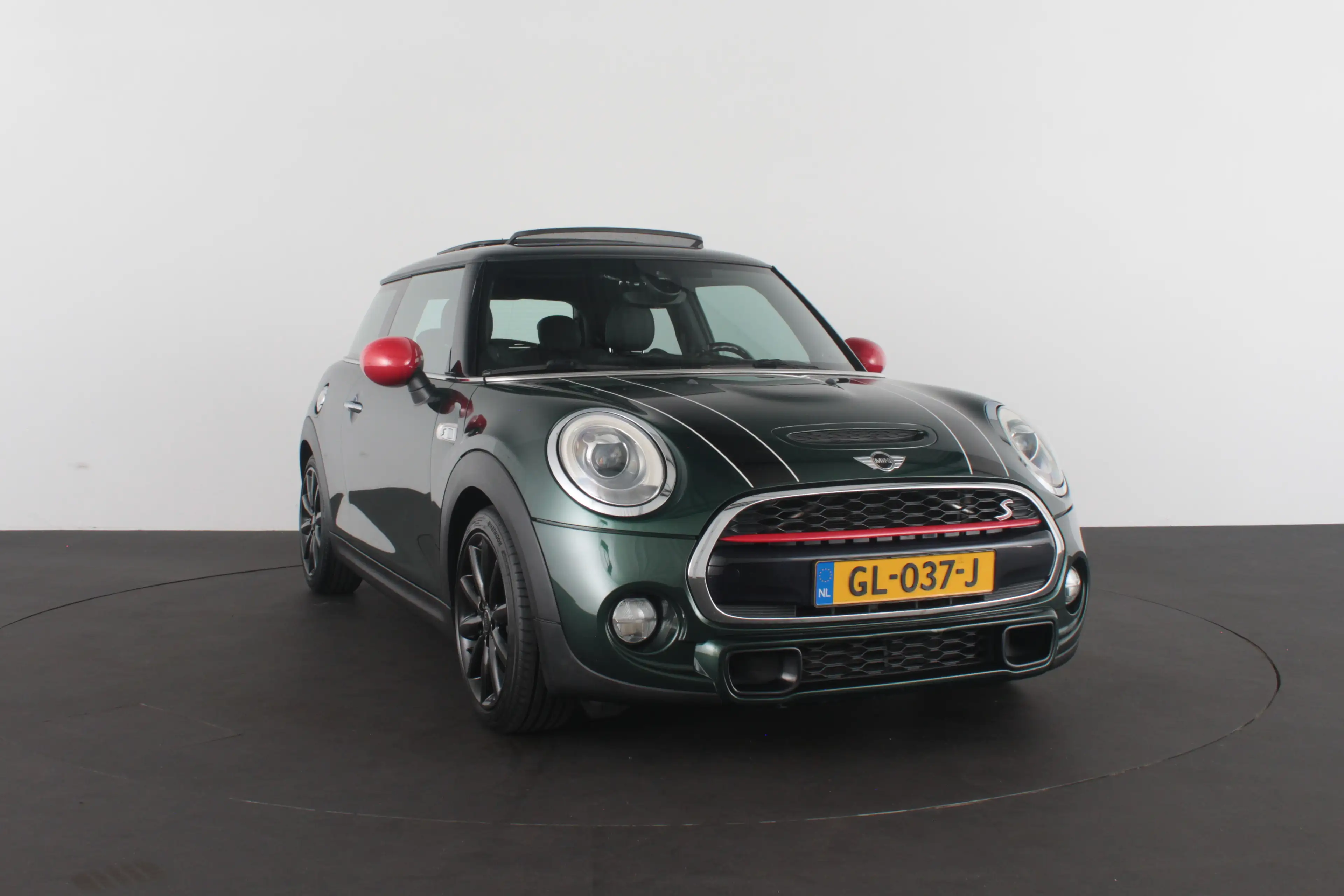 MINI Cooper S 2.0 Chili Serious Business  Head-up/Pano.schuif/H — photo 21