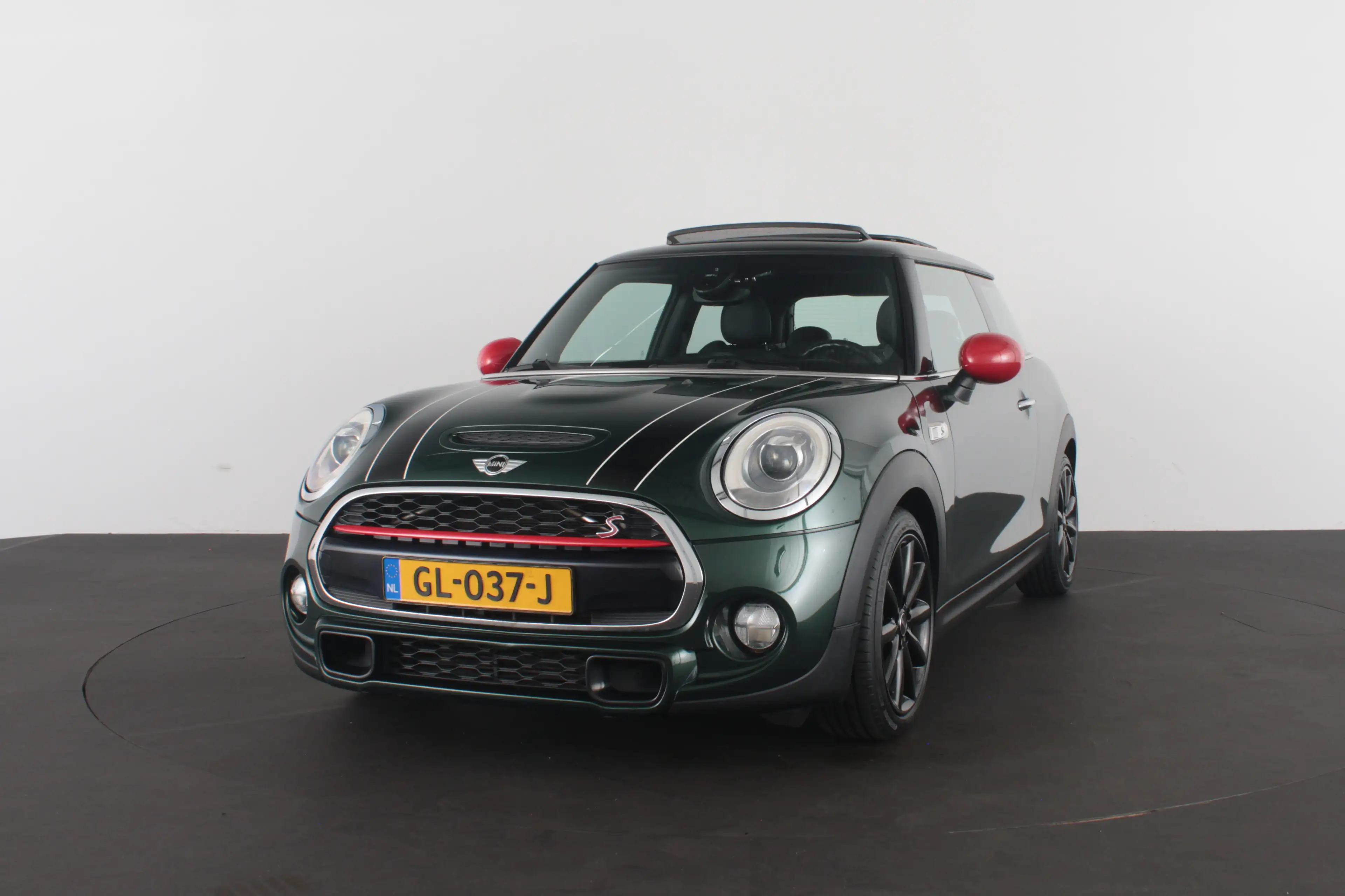 MINI Cooper S 2.0 Chili Serious Business  Head-up/Pano.schuif/H — photo 15