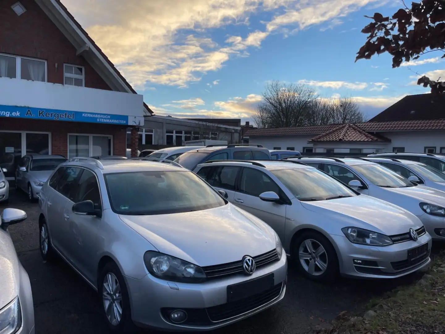 Volkswagen Golf VI Variant Style*Sitz.*Tempomat*Navi* Silber - 1