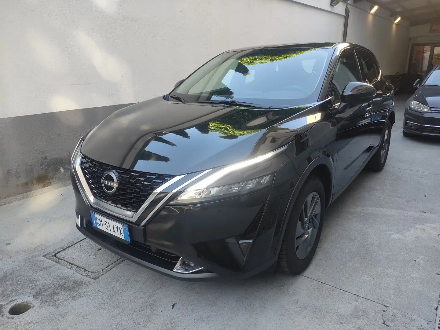 Nissan Qashqai 1.3 mhev 2023 Business 158cv xtronic Noir - 1
