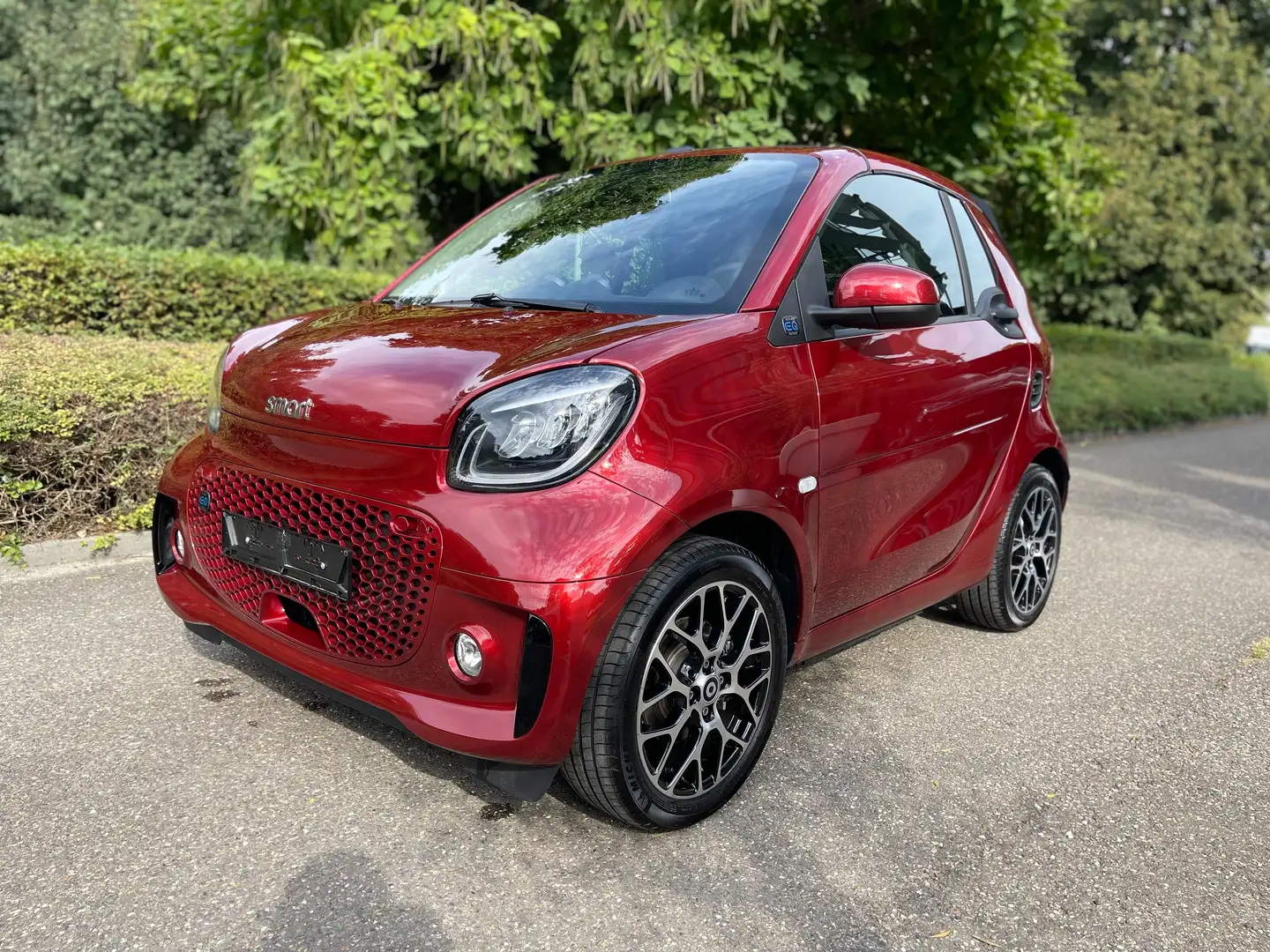 smart forTwo Fortwo Cabrio EQ 17.6 kWh EQ Comfort+ Rouge - 1