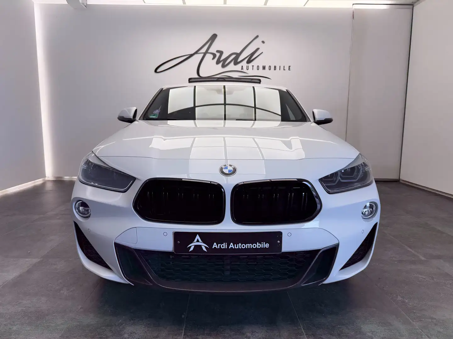 BMW X2 1.5iA sDrive18 *PACK M*TOIT OUV*1ER PROP*GARANTIE* Blanco - 2