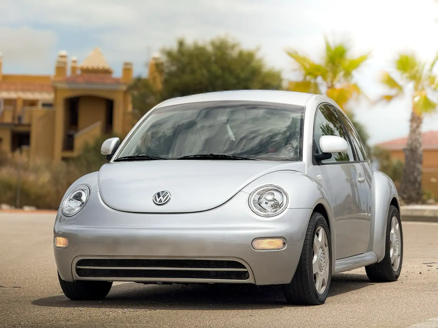 Volkswagen New Beetle 2.0 en vogue Gri - 2