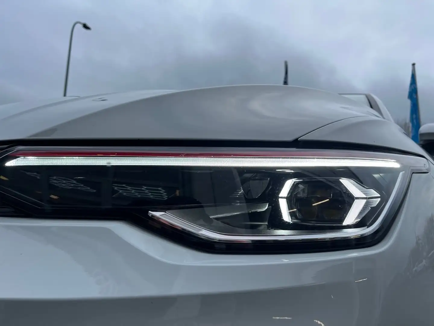 Volkswagen Golf GTI 2,0 TSI 7-Gang- DSG AHK Weiß - 2