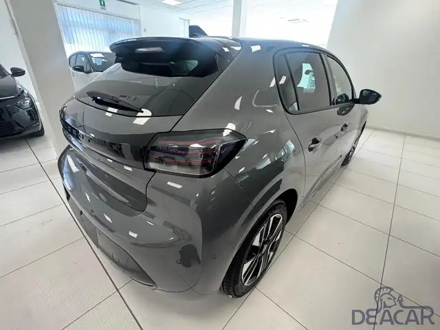 Peugeot 208 view 9