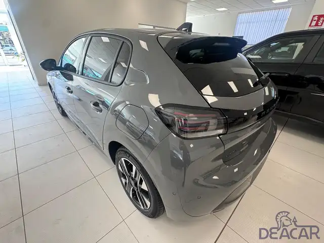Peugeot 208 view 6