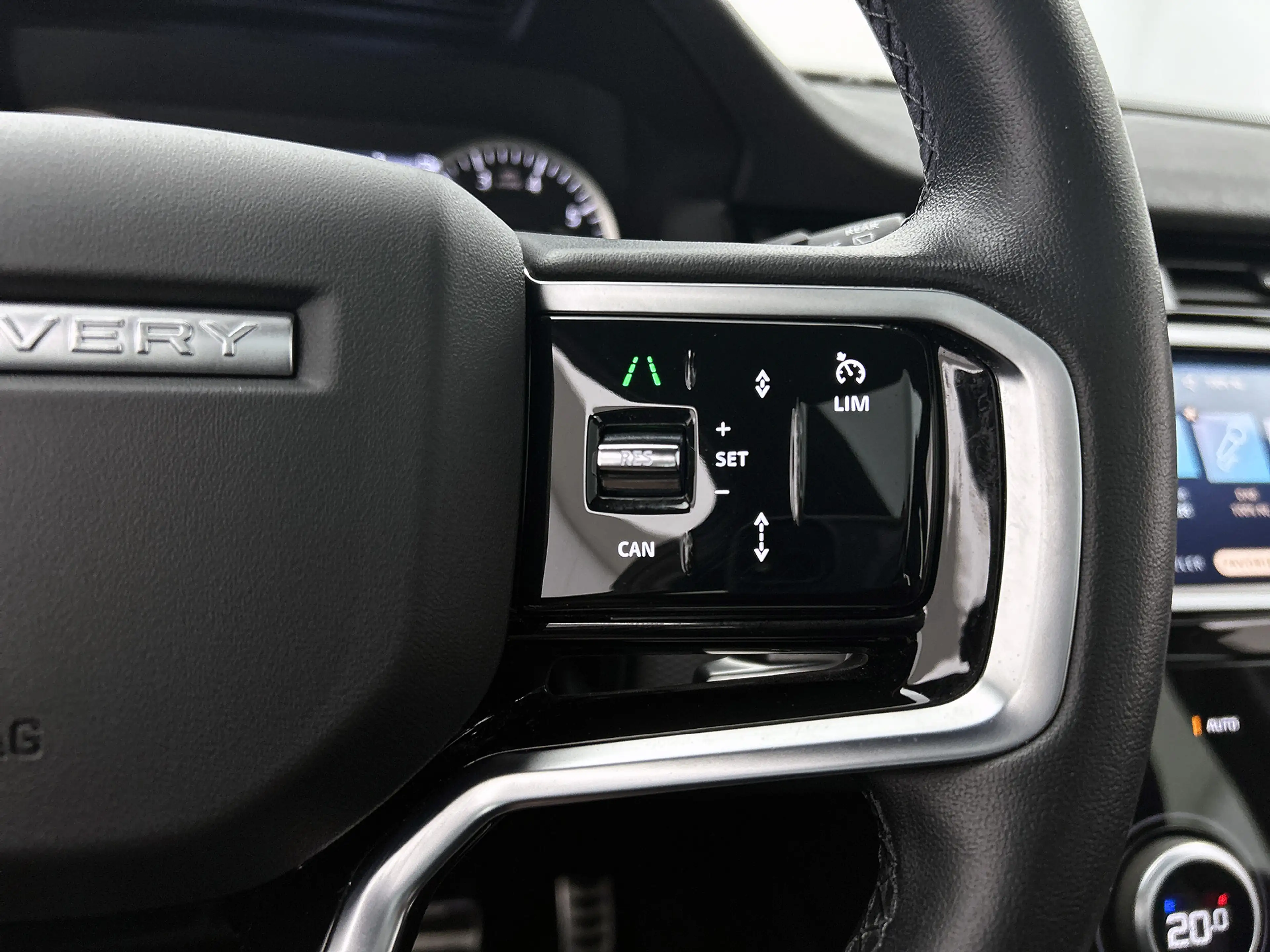 Land Rover Discovery Sport P300e Hybride R-Dynamic SE / Panoramadak / Leder — photo 8