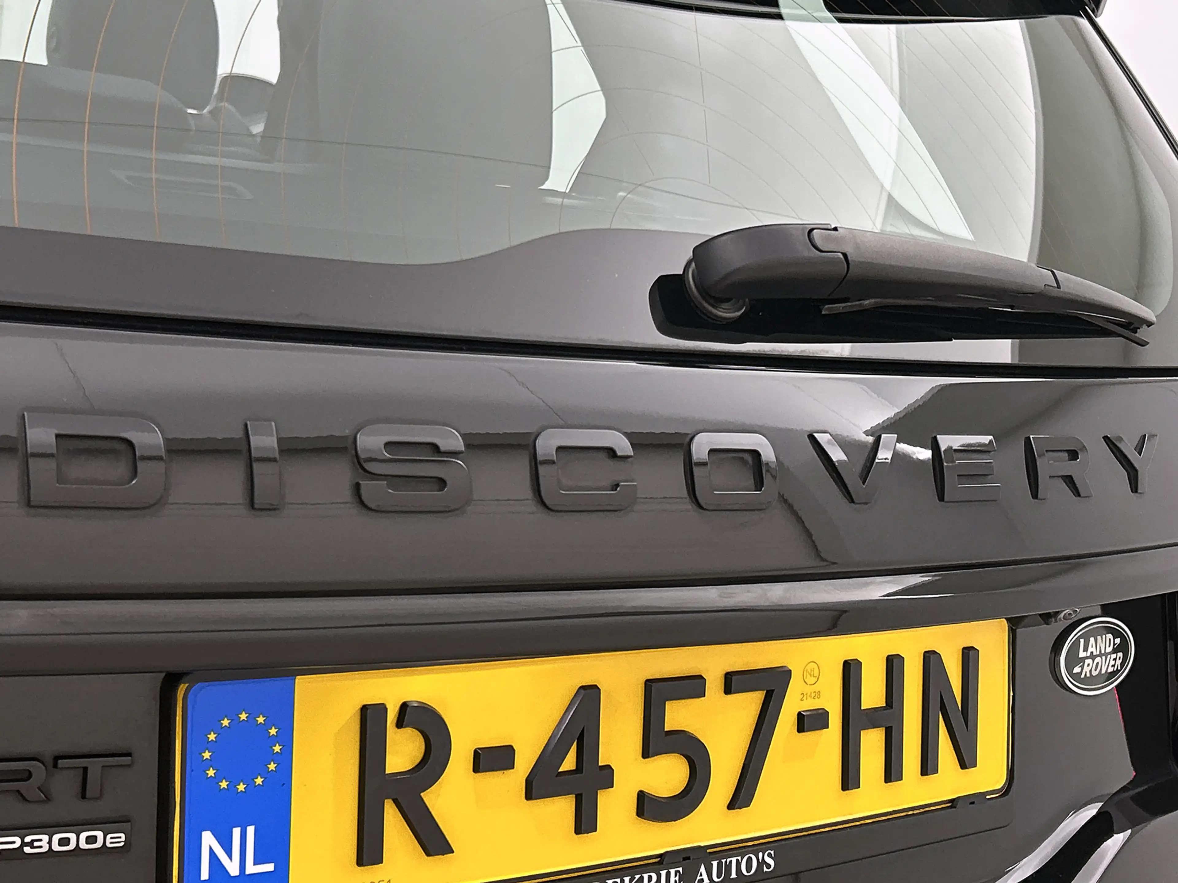 Land Rover Discovery Sport P300e Hybride R-Dynamic SE / Panoramadak / Leder — photo 11