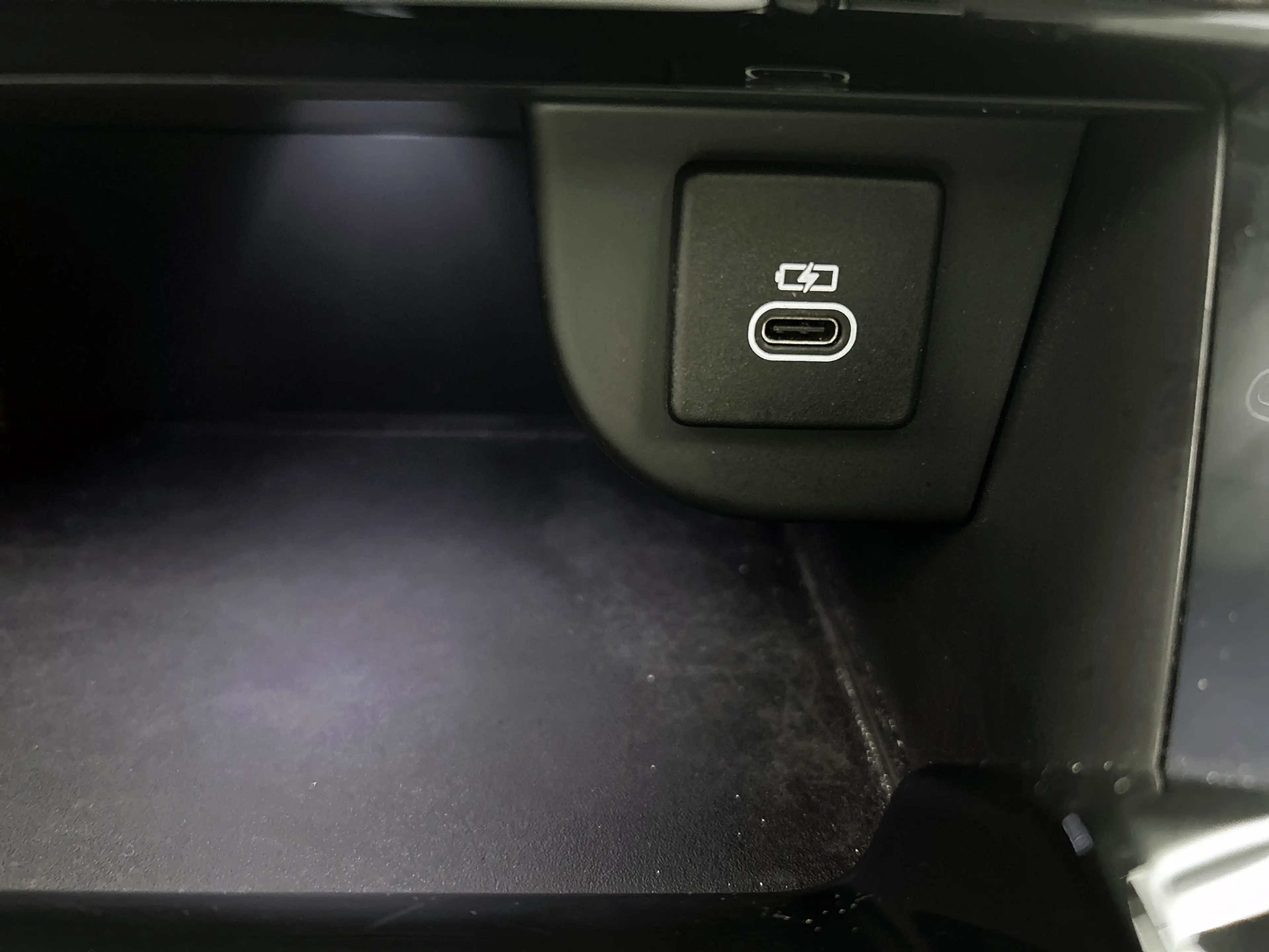 Land Rover Discovery Sport P300e Hybride R-Dynamic SE / Panoramadak / Leder — photo 34