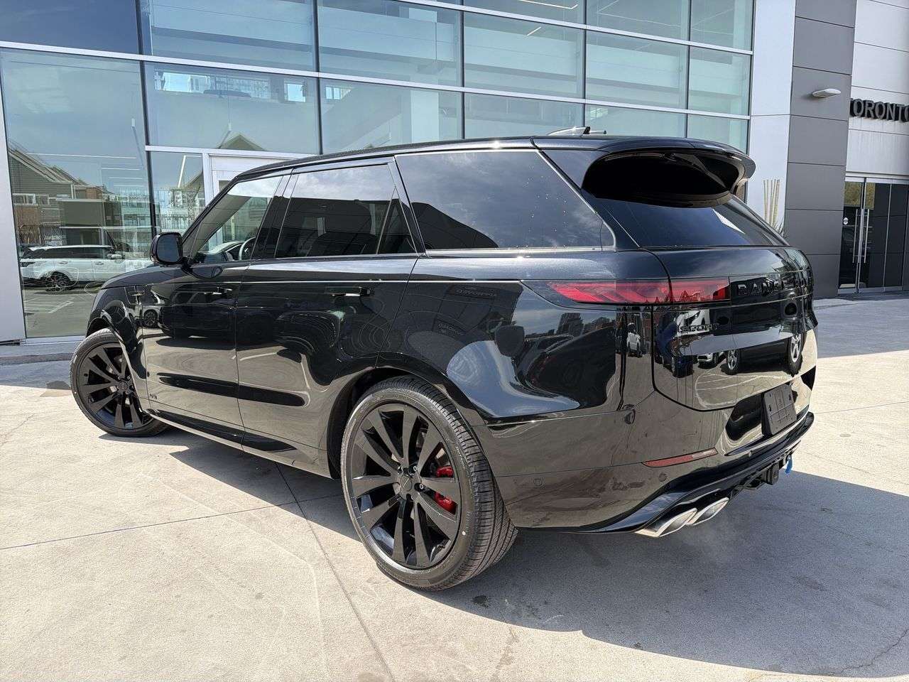 2026 Land Rover Range Rover Sport P530 Dynamic SE thumb 6