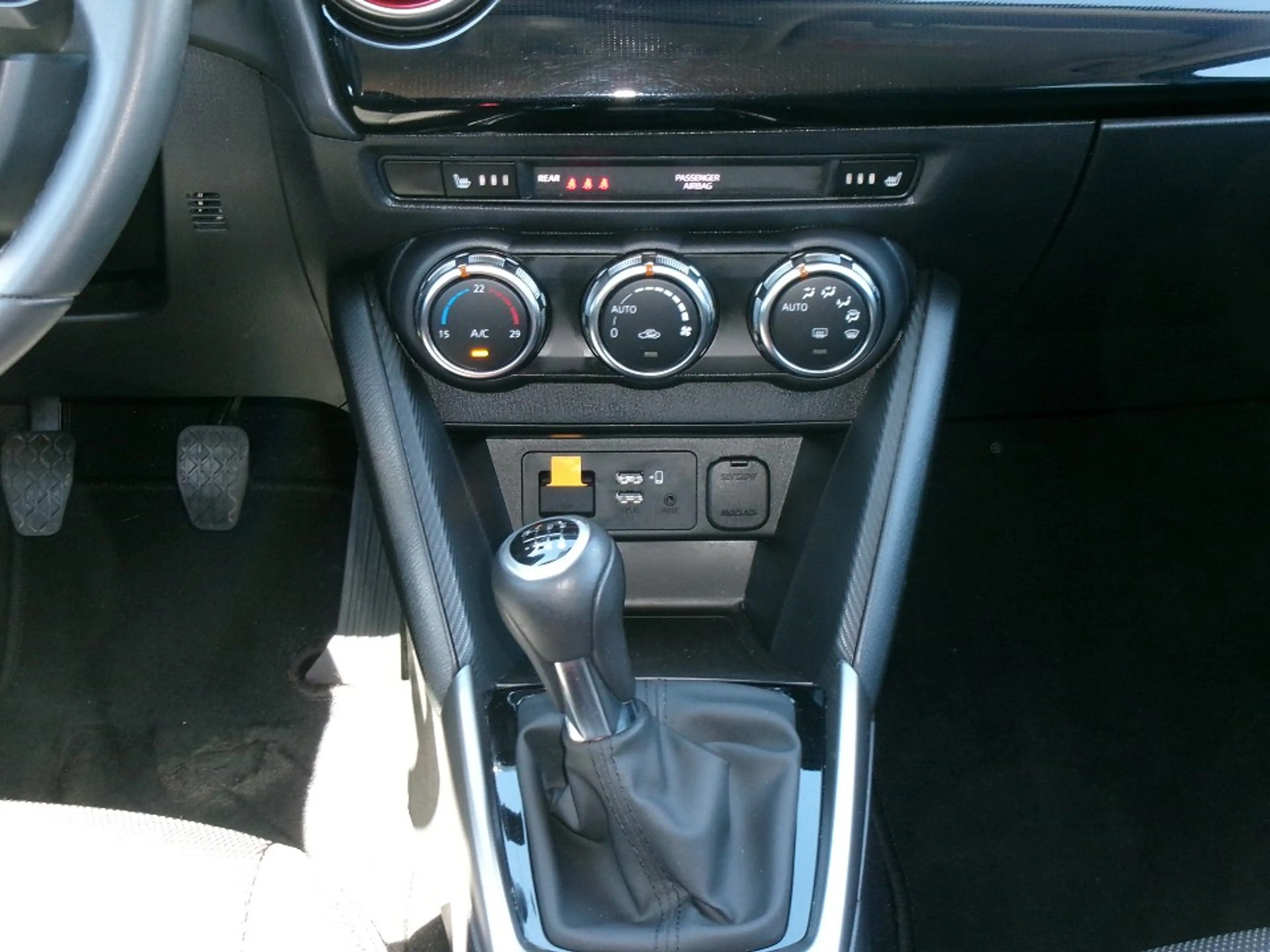 Mazda 2 1.5l 90PS HOMURA LED#RÜCKKAM#DAB#CARPLAY#SHZ — photo 14