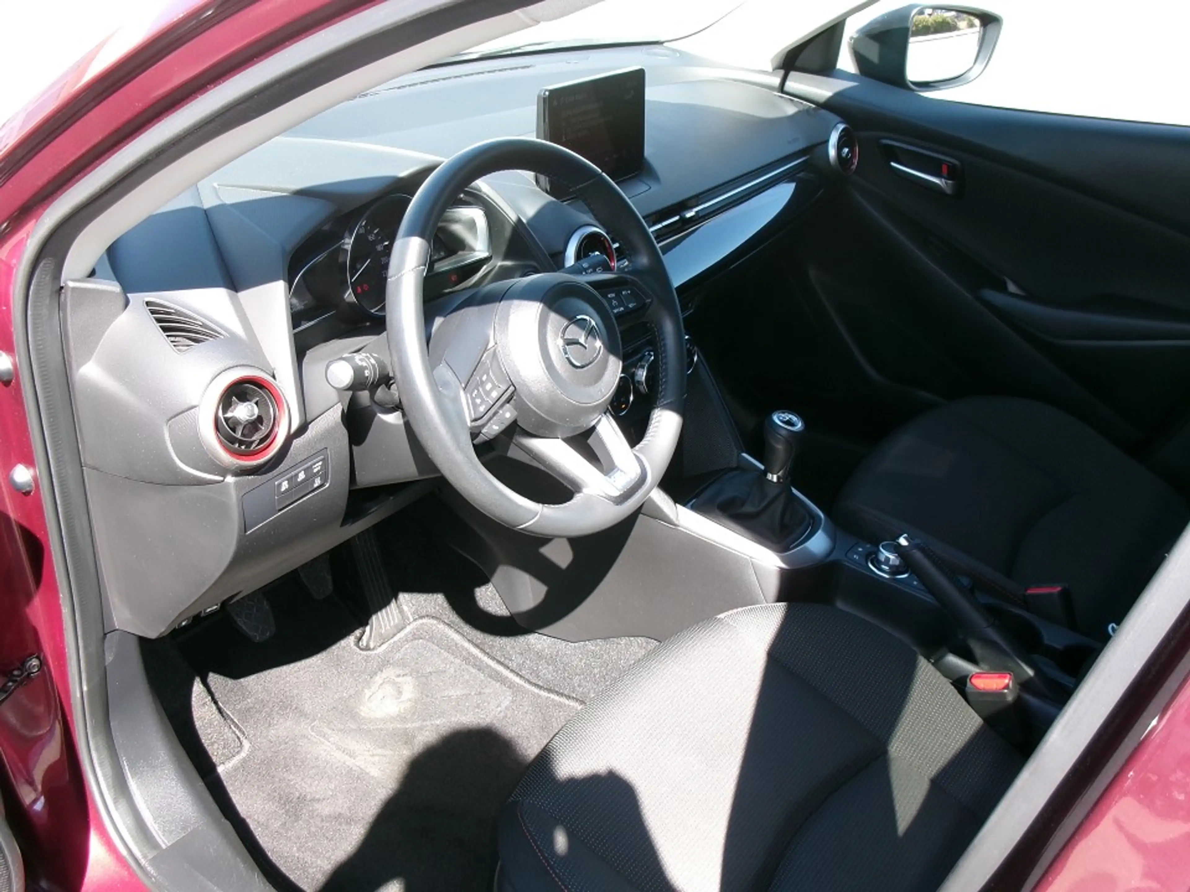 Mazda 2 1.5l 90PS HOMURA LED#RÜCKKAM#DAB#CARPLAY#SHZ — photo 9